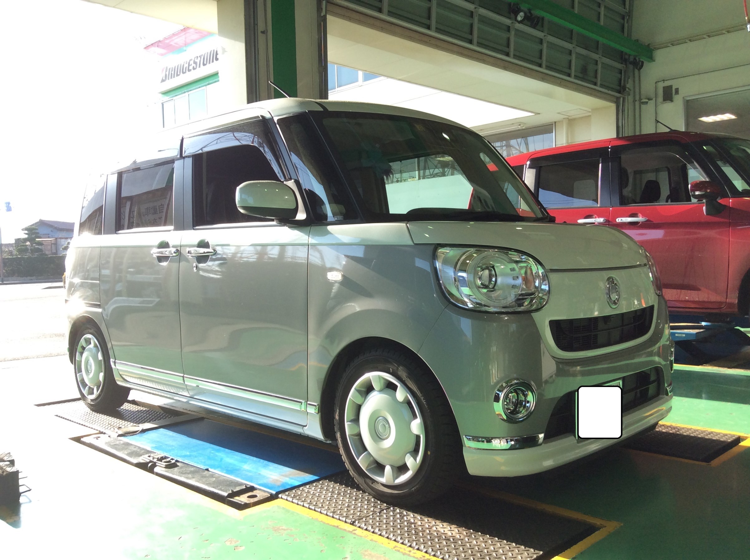 ダイハツムーヴキャンバス La800s 車高調取付け ダイハツ ムーヴ その他 パーツ取付 サスペンション取付 サービス事例 タイヤ館 綾瀬 神奈川県のタイヤ カー用品ショップ タイヤからはじまる トータルカーメンテナンス タイヤ館グループ