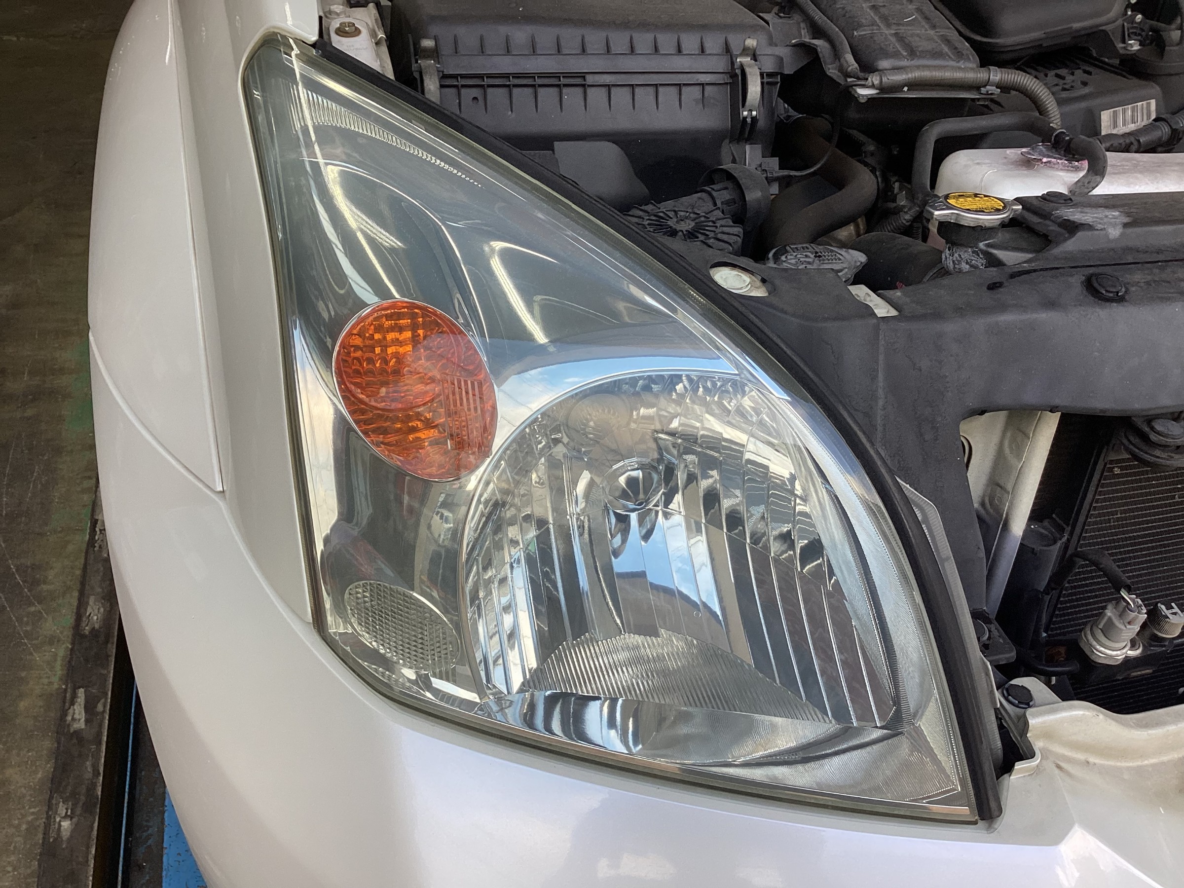 トヨタ　プラド　ヘッドライト磨きコーティング＆LEDバルブ交換(