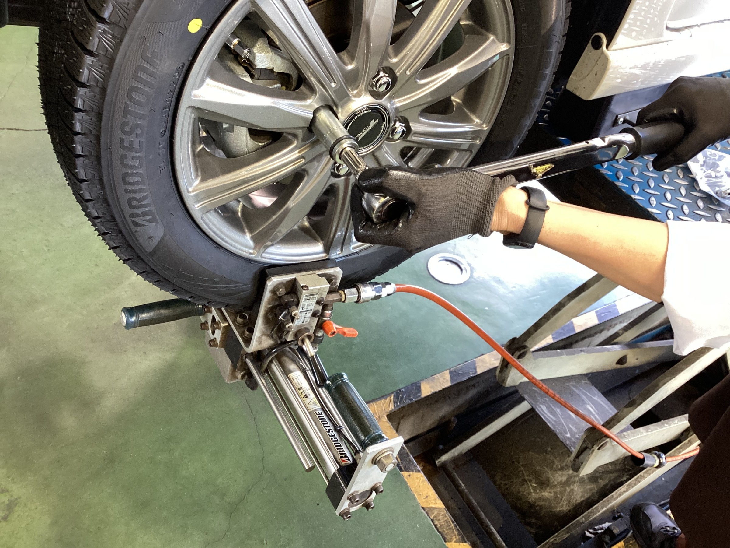 センターフィット取り付けタイヤ館五日市