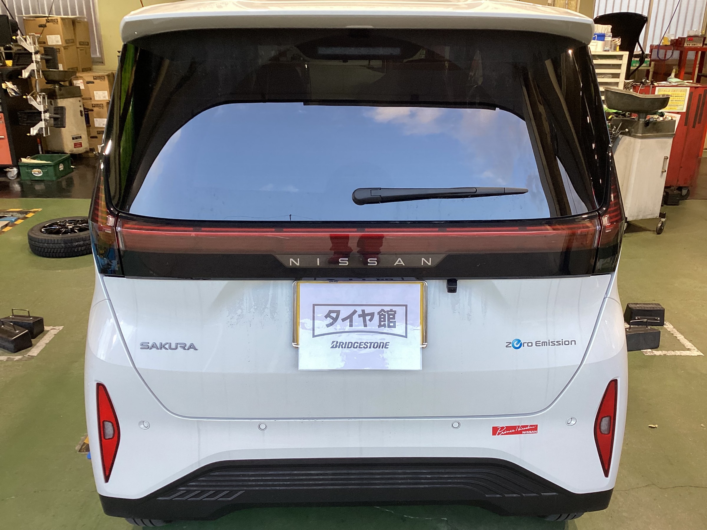 日産　サクラ　ブリザックVRX３　ホイールセット取り付け　タイヤ交換タイヤ館五日市