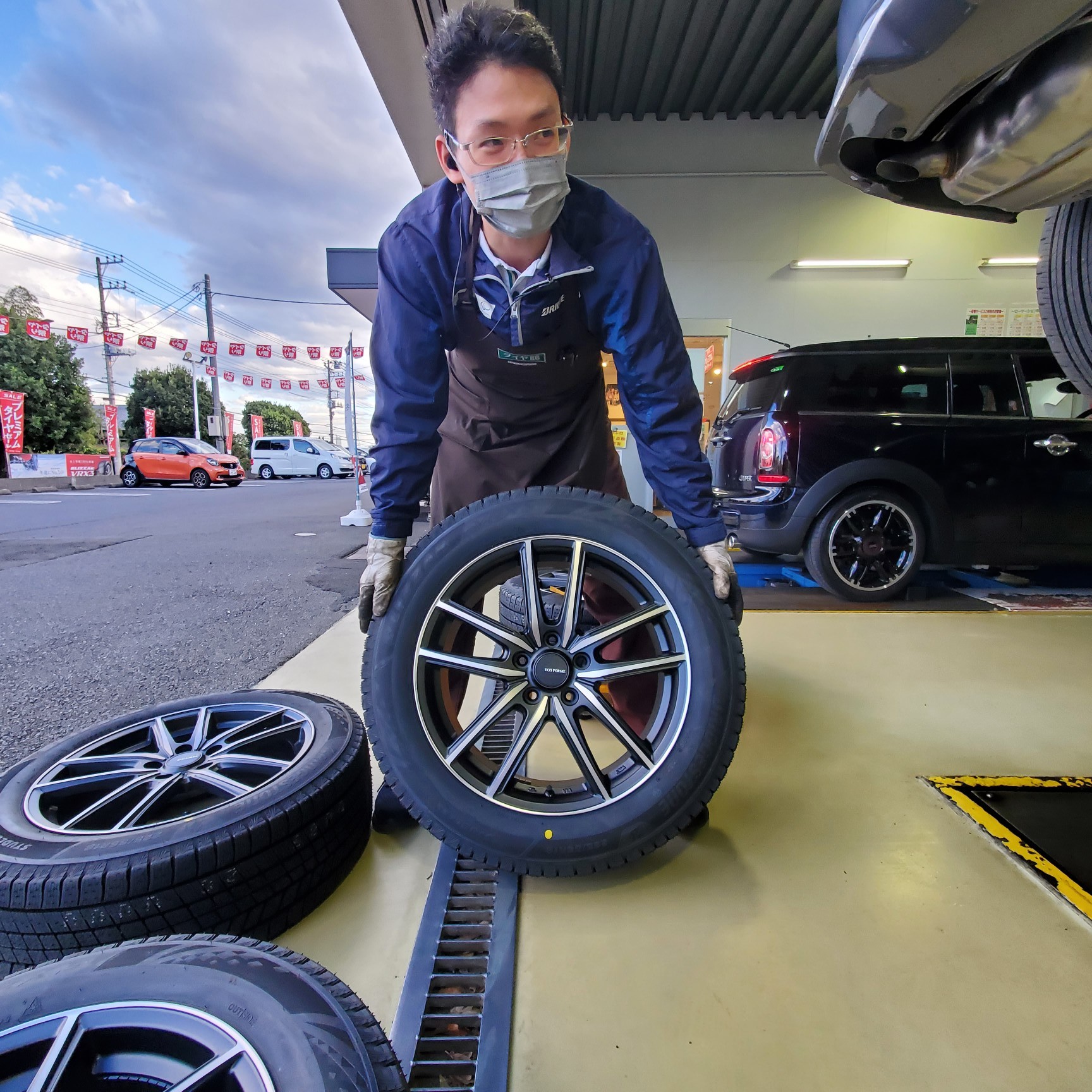 ホンダ ZR-V】スタッドレスタイヤへ | 店舗おススメ情報