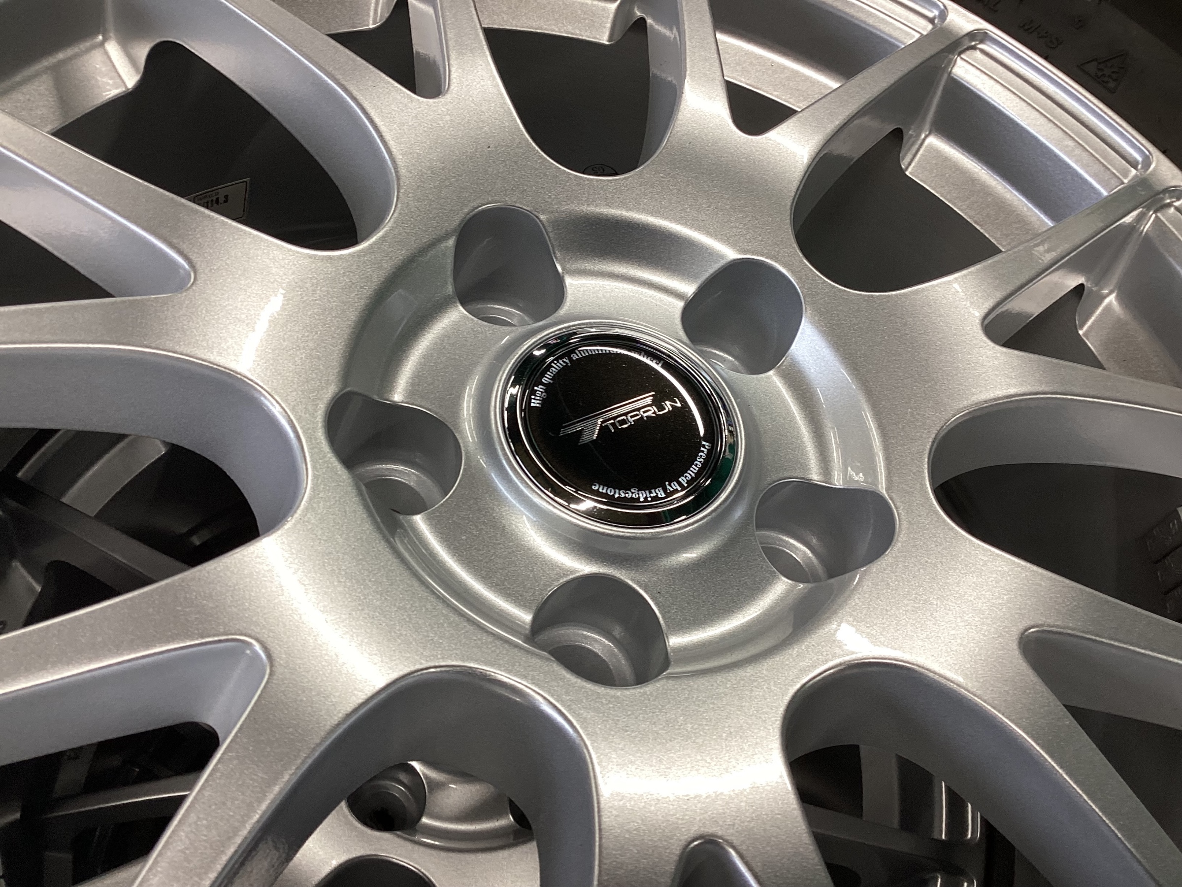トヨタ50系RAV4、スタッドレスタイヤ＆アルミホイールセットのお