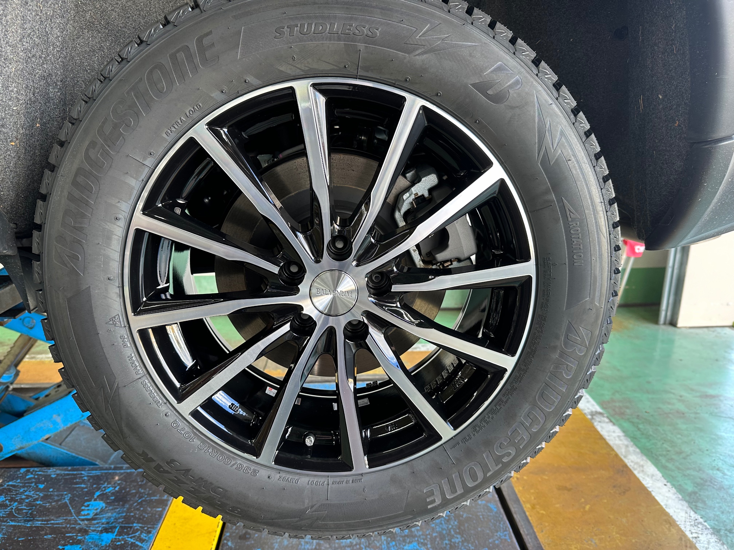 新型X-トレイル☆新品アルミセット取り付け！ | 店舗おススメ情報