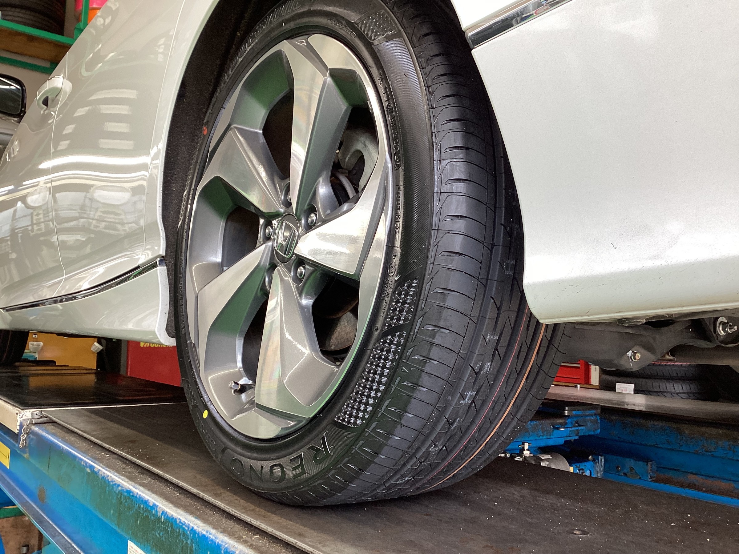 HONDA CV3 アコード 純正ホイールタイヤg 1本 レグノ GR-EL