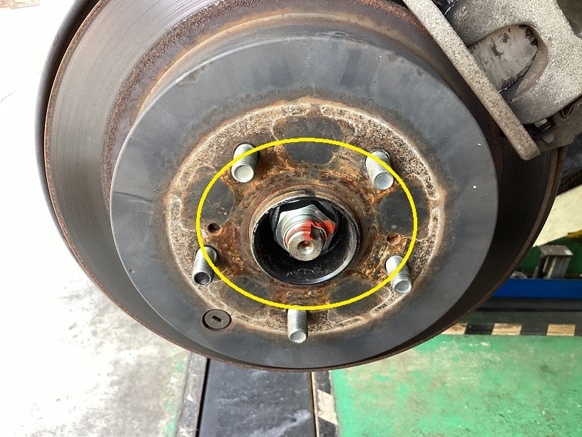 スズキ　エスクード　225/65R17　DMV3＆ハブ防錆施工