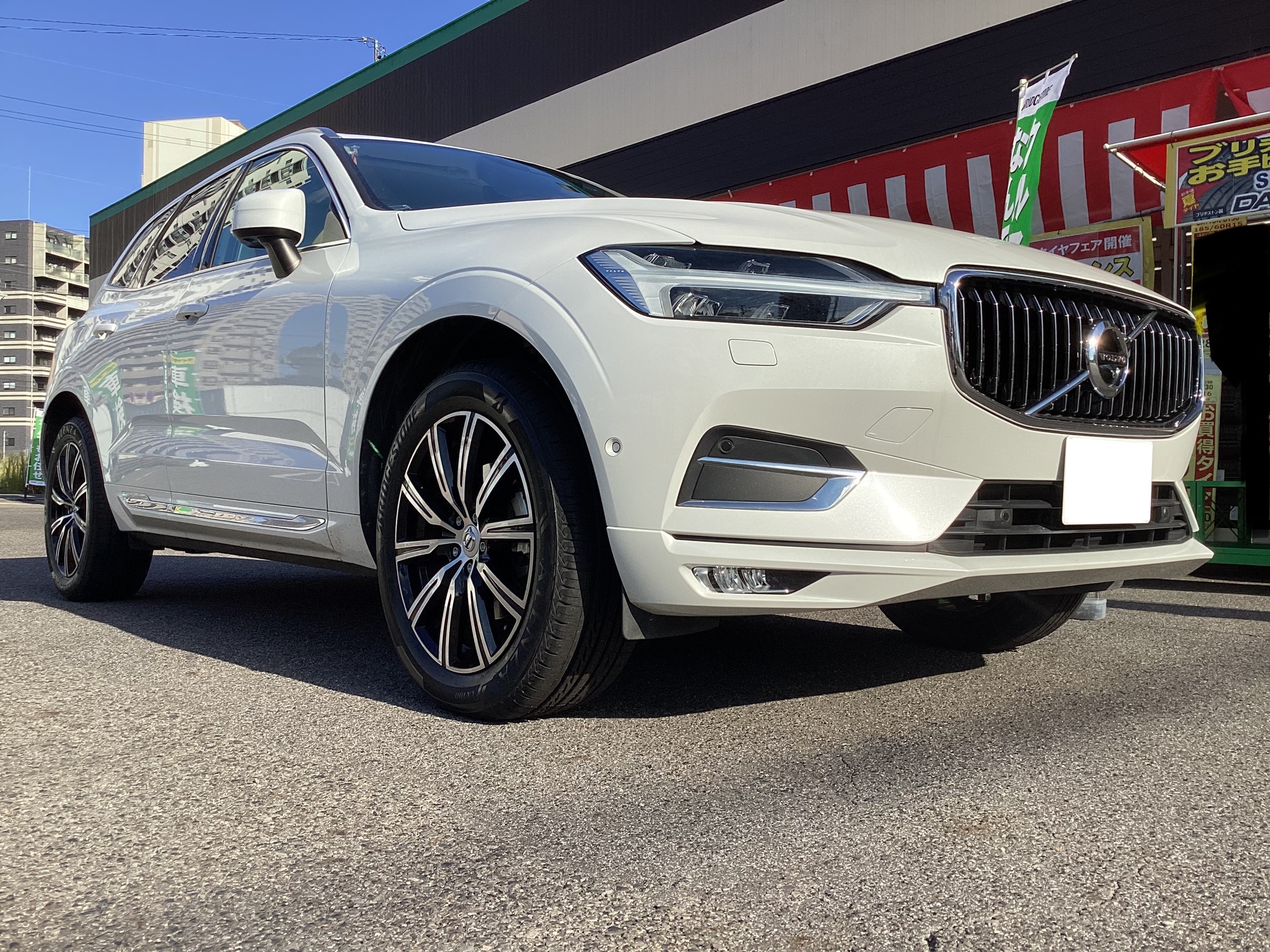 ボルボ・XC60】タイヤ交換作業（ブリヂストン ALENZA LX100