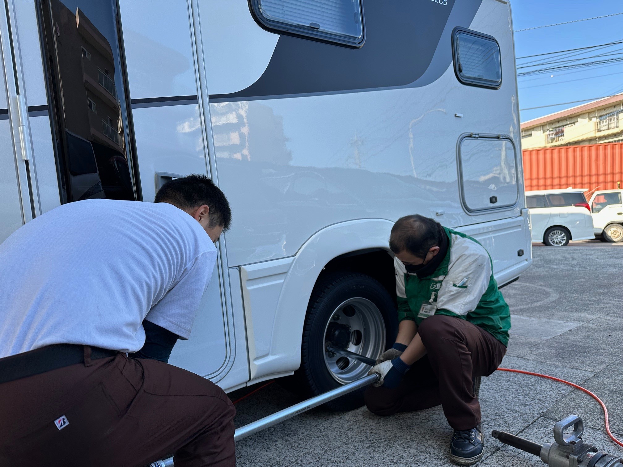 キャンピングカー トヨタ カムロード スタッドレスタイヤ＆ホイール