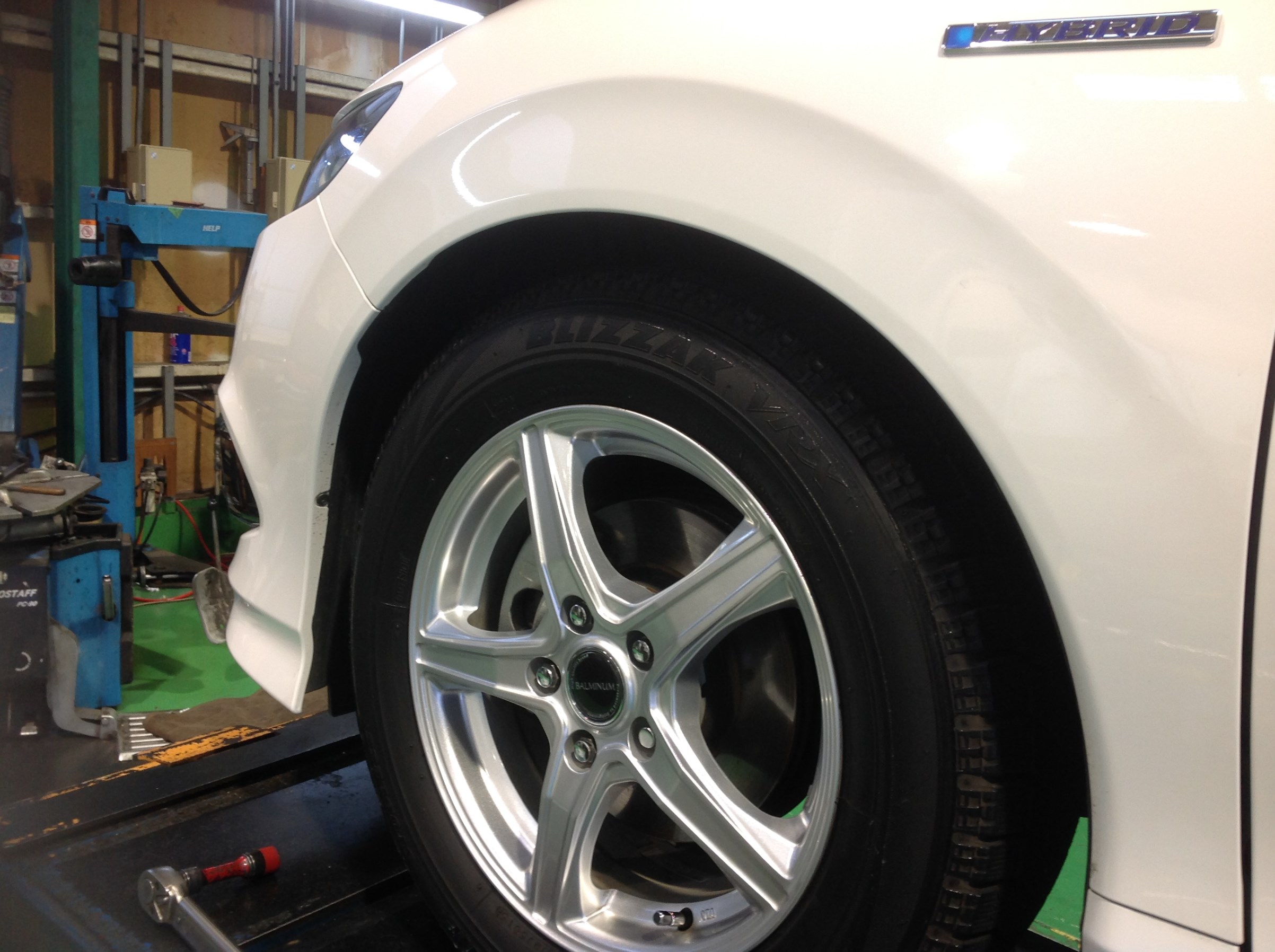 ホンダ ジェイド（FR4）に車高調取り付け | 店舗おススメ情報 | タイヤ