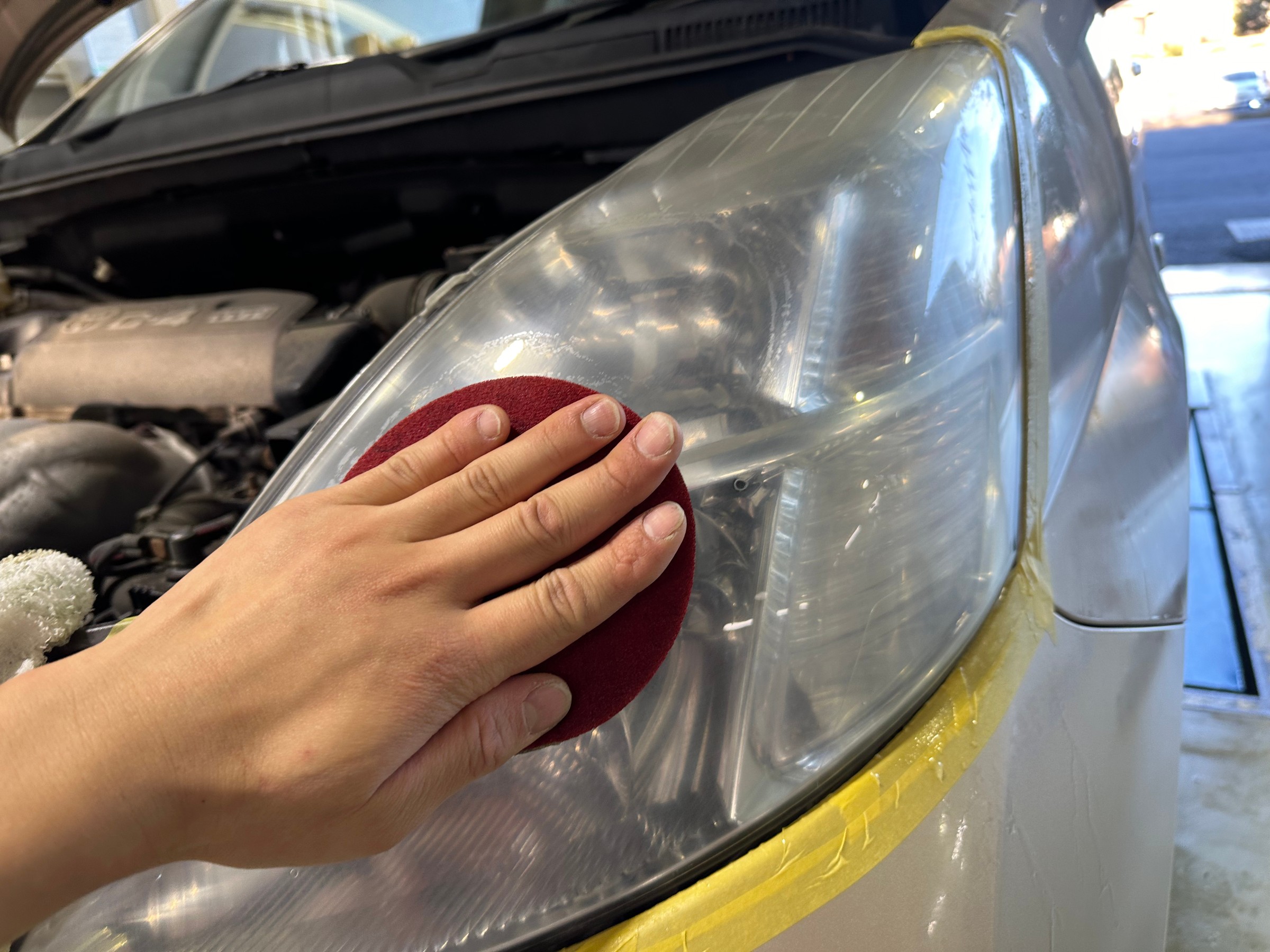 アイシス】ヘッドライト磨き | 店舗おススメ情報 | タイヤ館 柏