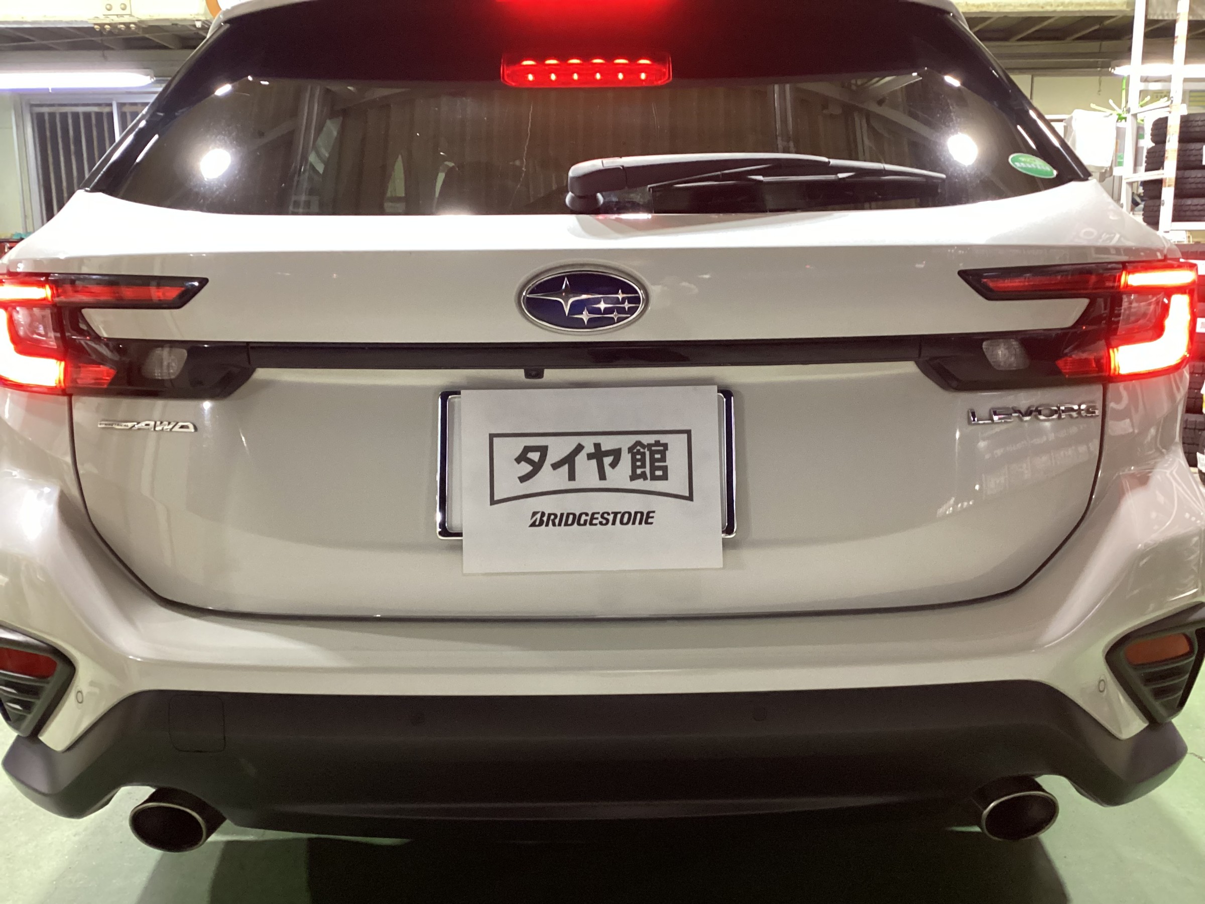 スバル　VN５型　レヴォーグ　アイスパートナー２ホイールセット取り付け　タイヤ館五日市