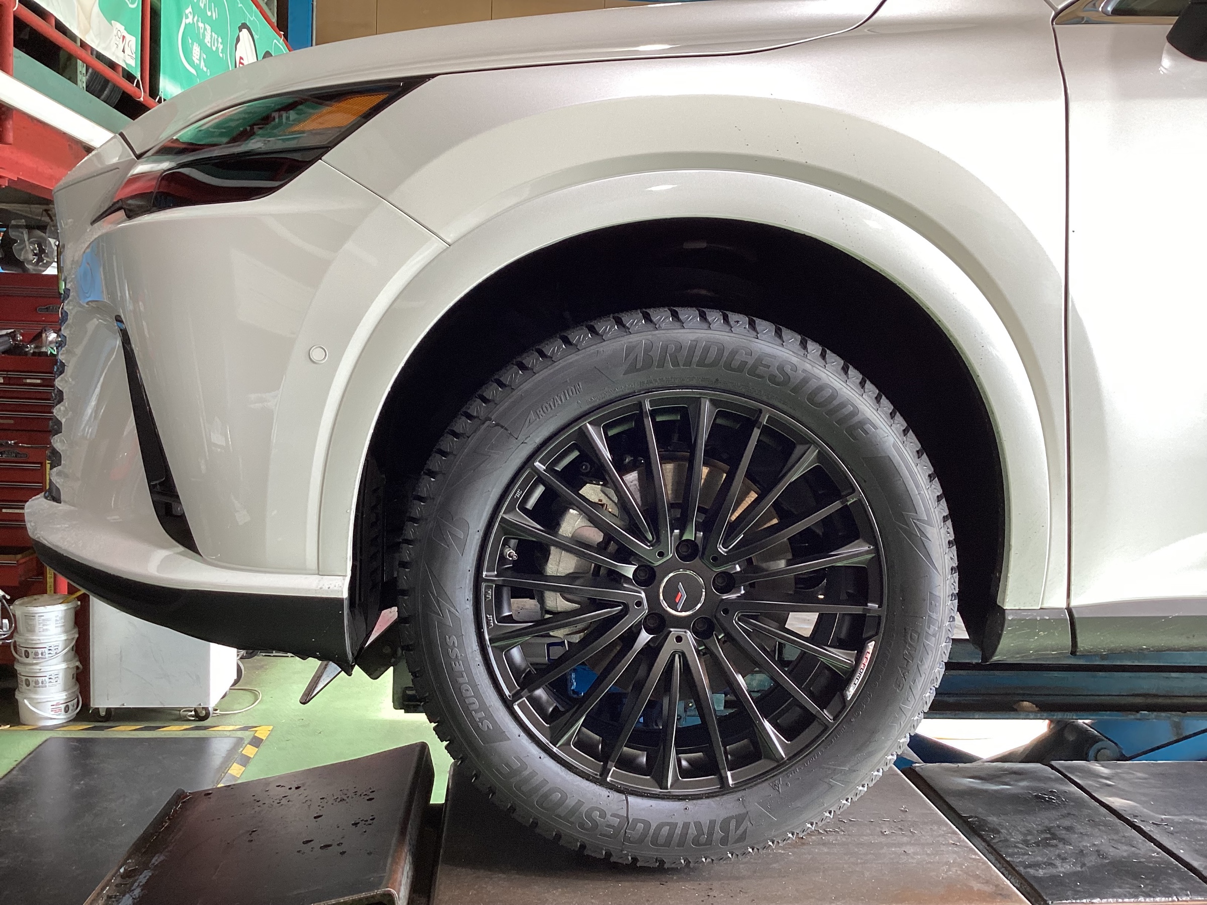 レクサスRX 遠し 20インチ スタッドレスタイヤ&ホイールセット レクサスRX 遠し 20インチ スタッドレスタイヤ&ホイールセット