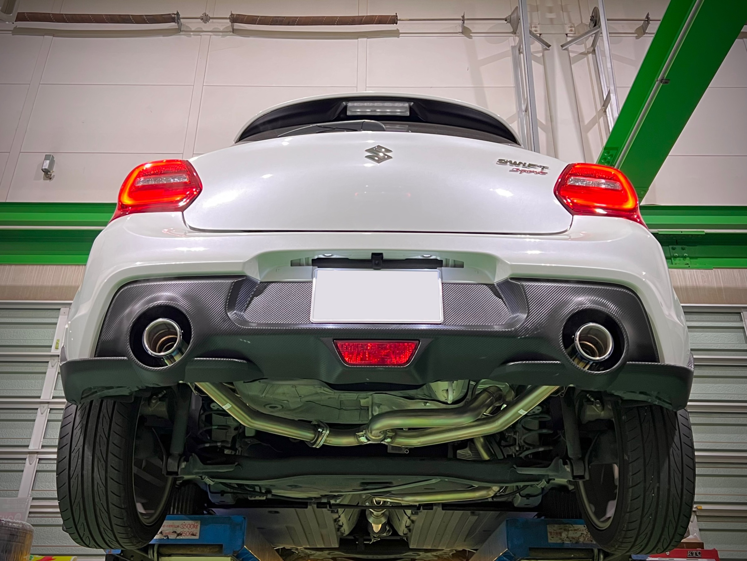 スイフトスポーツ HKS Hi-Power SPEC-LⅡ 装着。 | 店舗おススメ スイフトスポーツ HKS Hi-Power SPEC-LⅡ 装着。 | 店舗おススメ