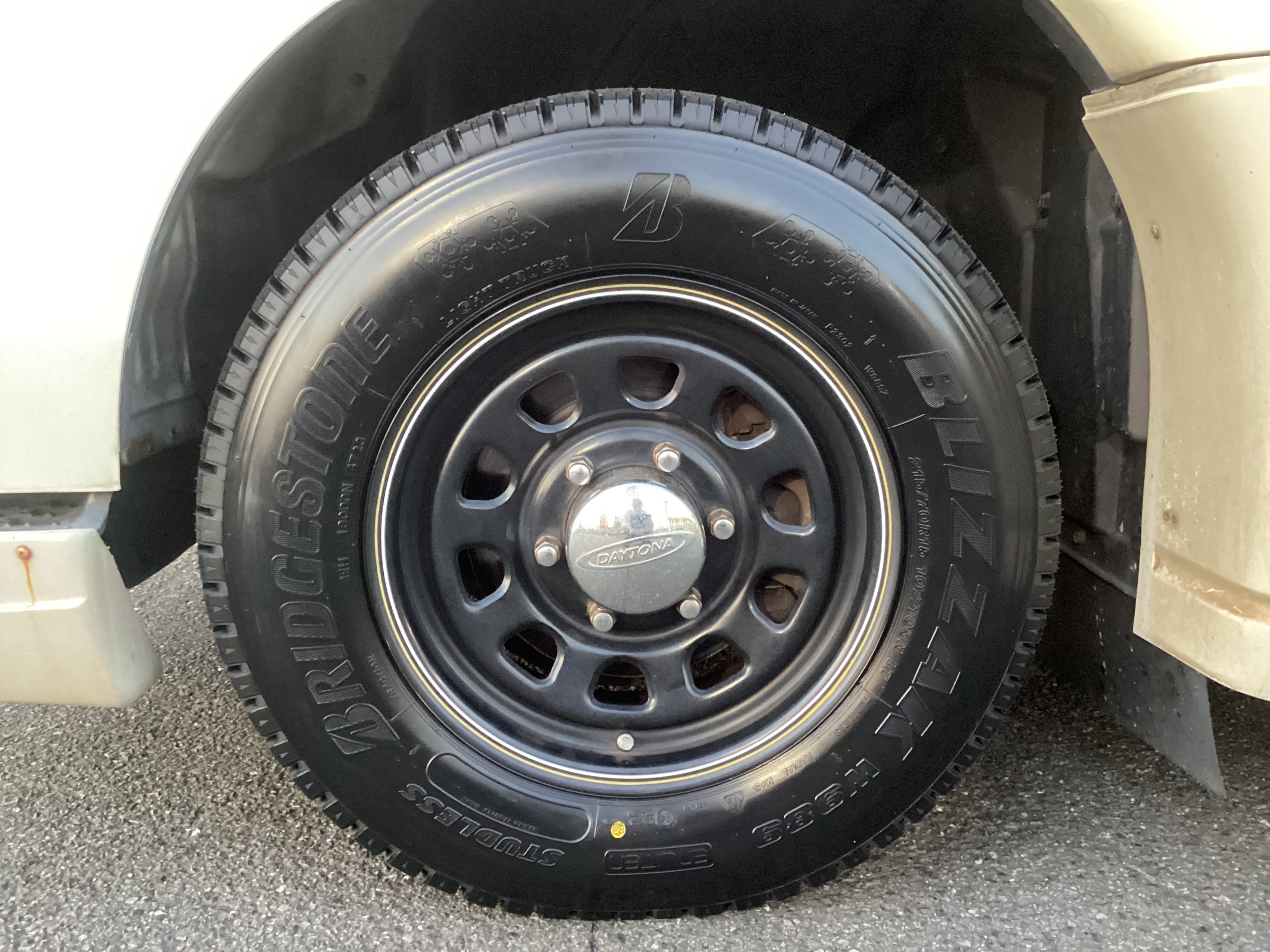 トヨタ カムロード（TRY230） / BLIZZAK W989 ENLITEN