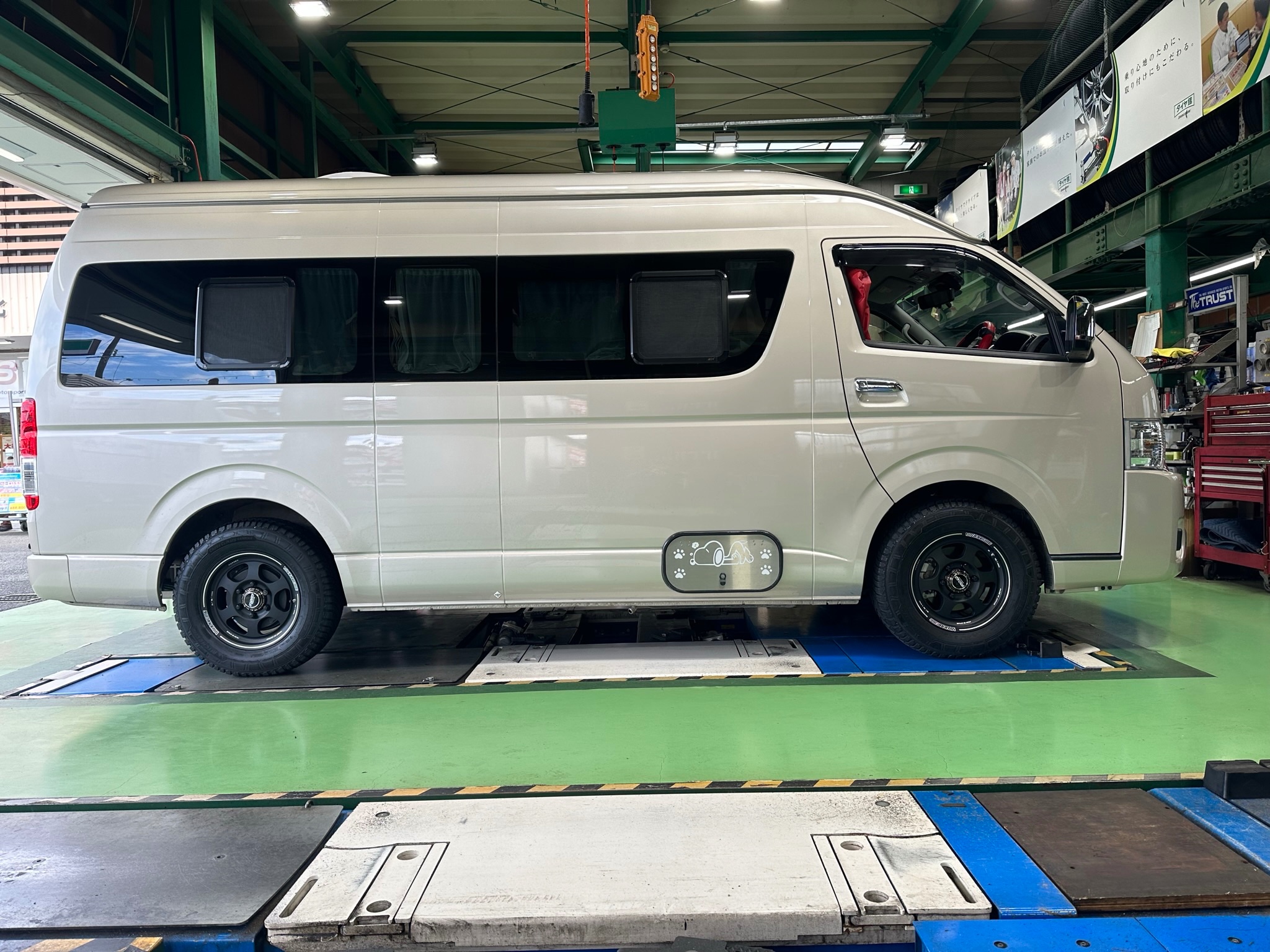 ハイエースにRAYS VOLK RACING TE37XT 16インチ取り付け