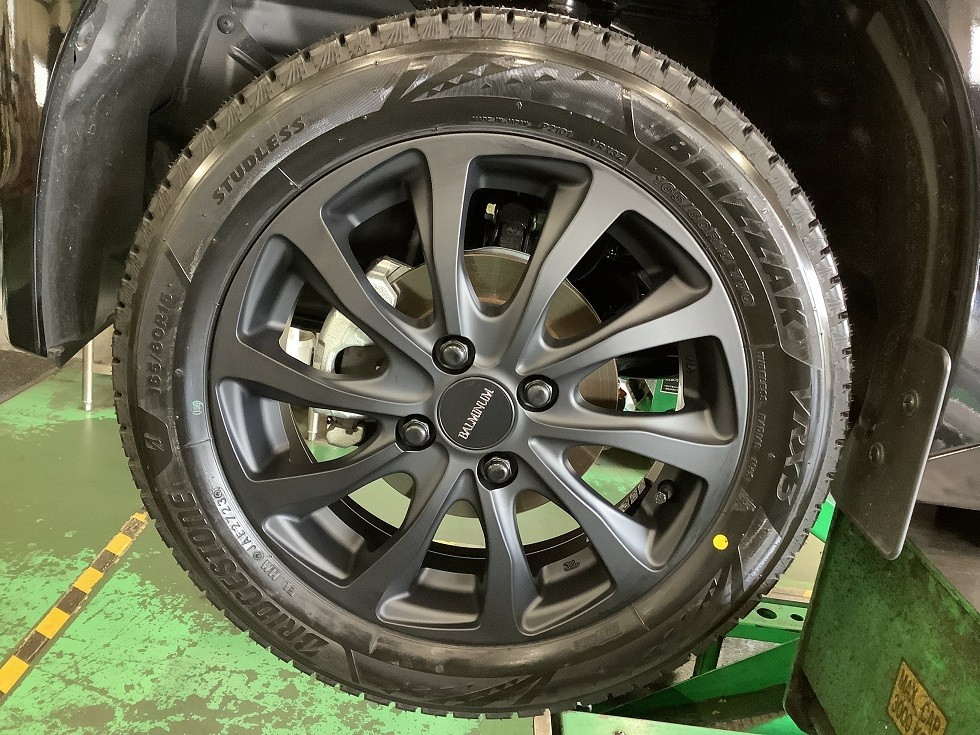 MITSUBISHI 【デリカミニ】BLIZZAK VRX3+BALMINUM T10装着 | 店舗お