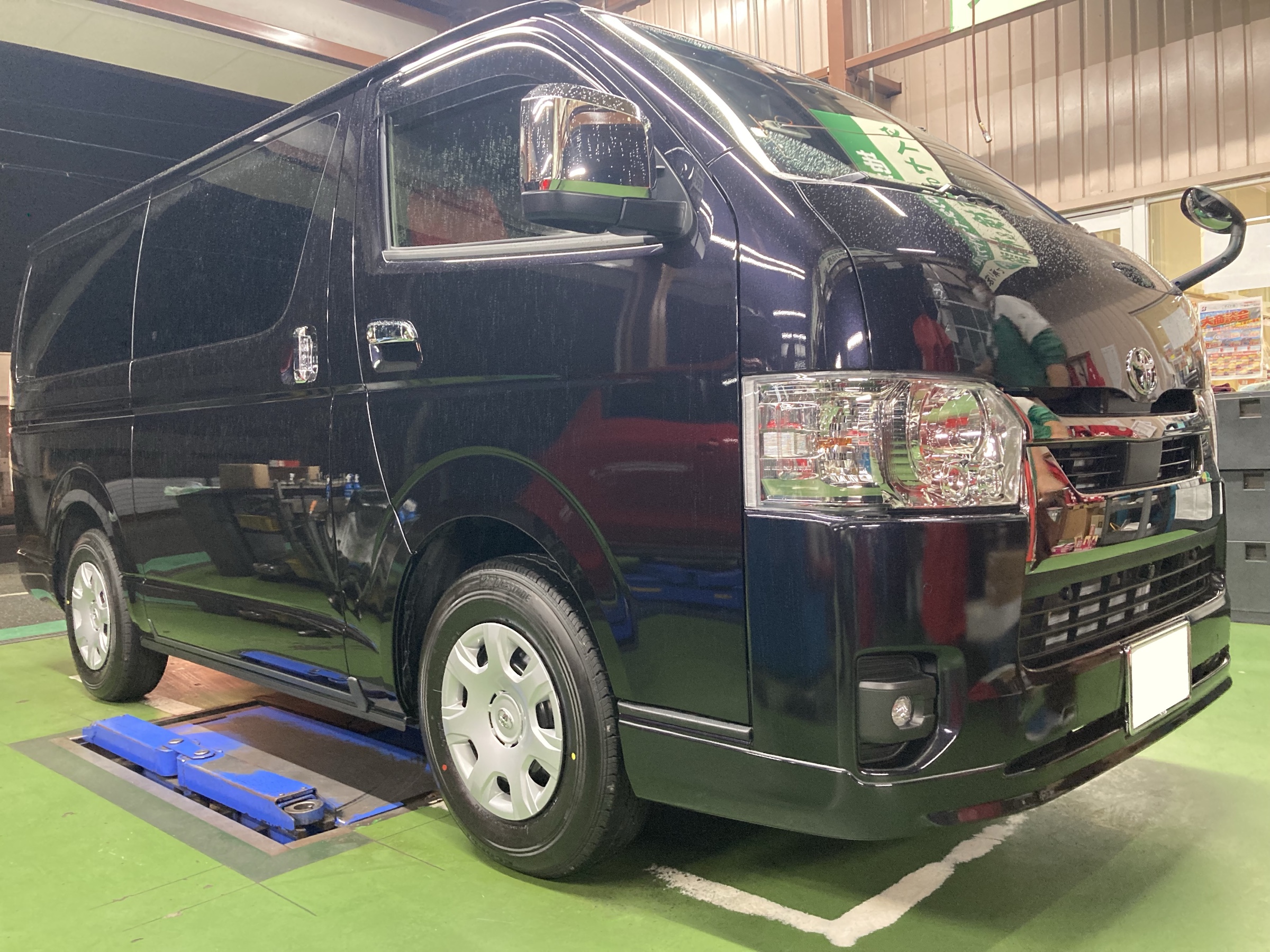 トヨタ・ハイエース・TRH200】玄武ブロックキットで1.5インチ
