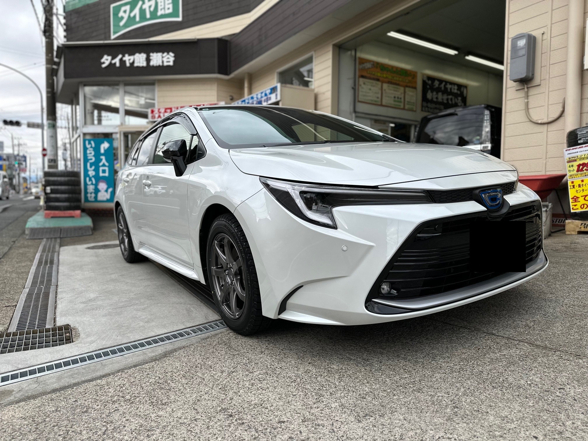 冬でもスタイルは変えずに！ エンケイPF07+スタッドレス | 店舗お 