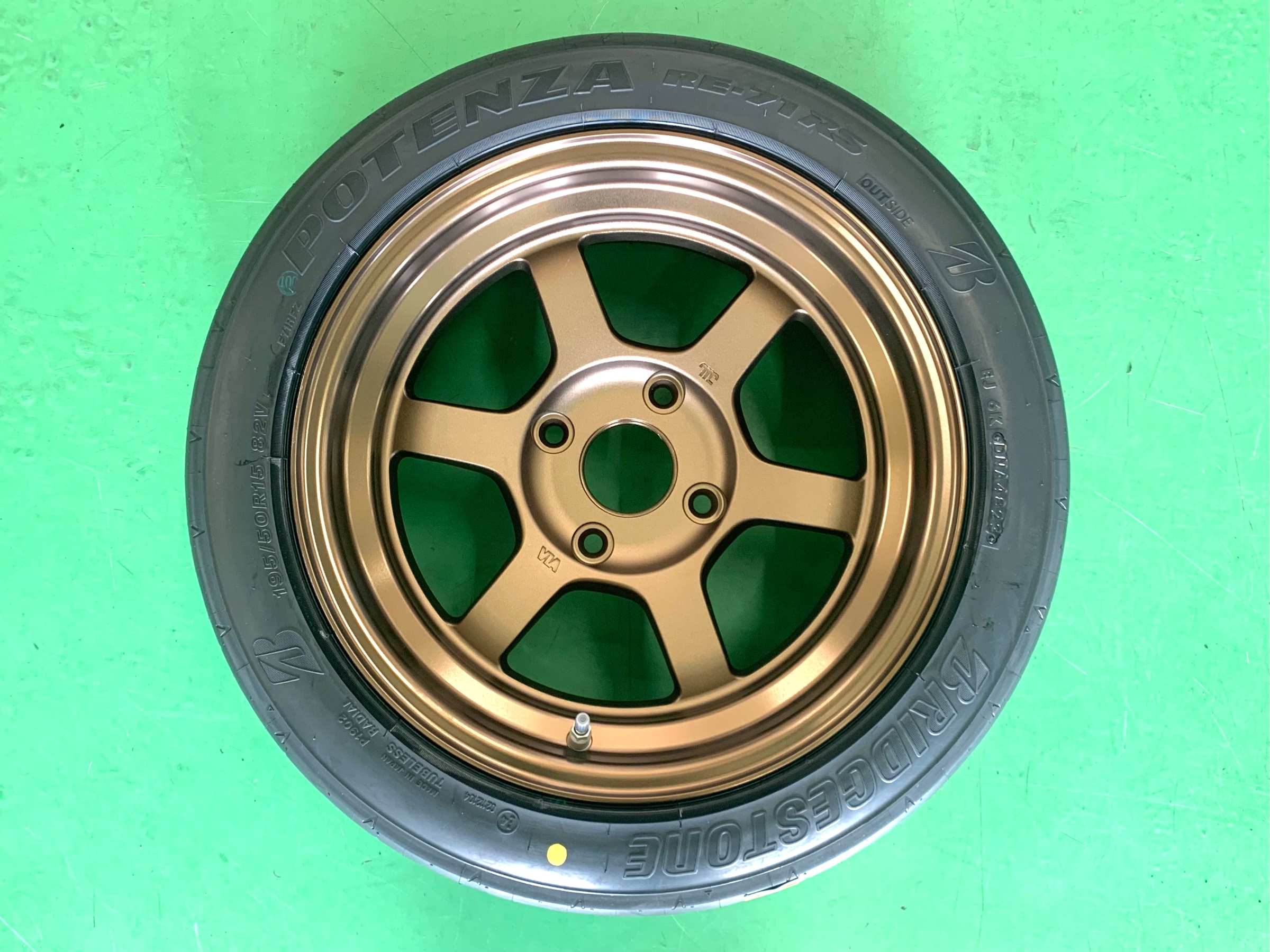 トヨタ AE86 タイヤホイール総替え 【RAYS×POTENZA】 | 店舗おススメ情報 | タイヤ館 姫路（兵庫県）