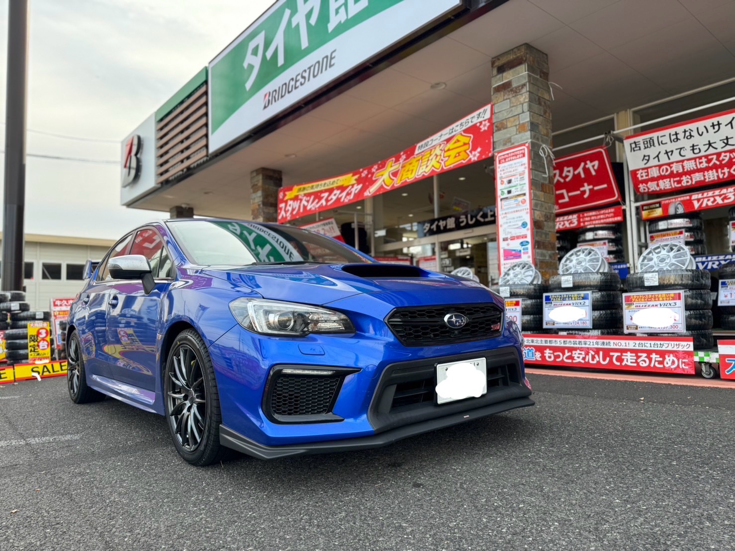 スバル WRX】スタッドレスホイール取り付けです | 店舗おススメ