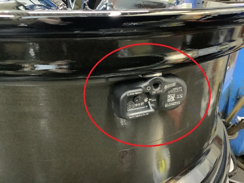 レクサスLS500 スタッドレスタイヤ取付 245/45R20 ランフラット | 店舗