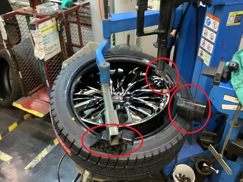 レクサスLS500　スタッドレスタイヤ取付　245/45R20　ランフラット