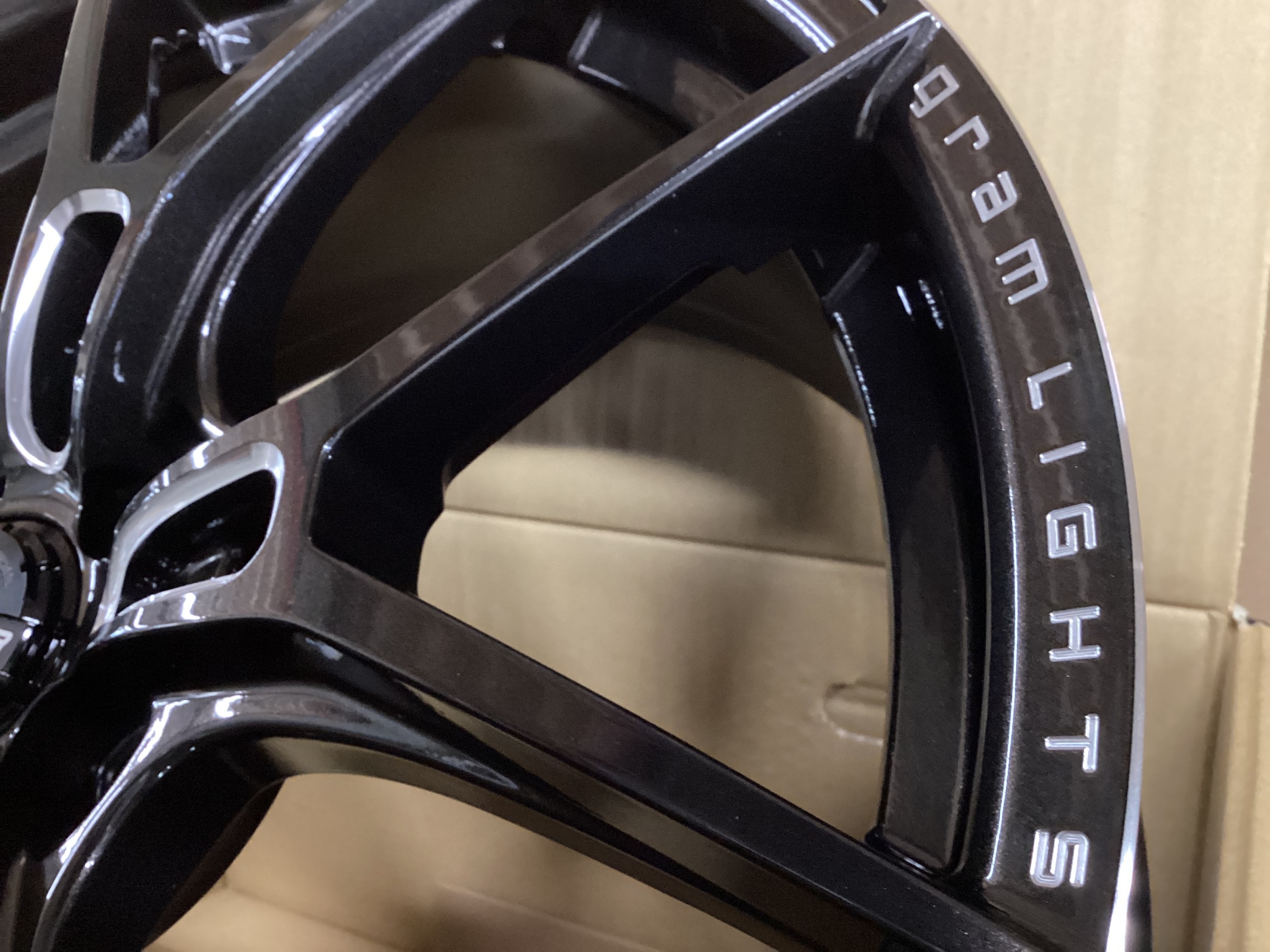 1台分在庫アリ】RAYS gramLIGHTS 57FXZ （19X8.0） for GR86・86