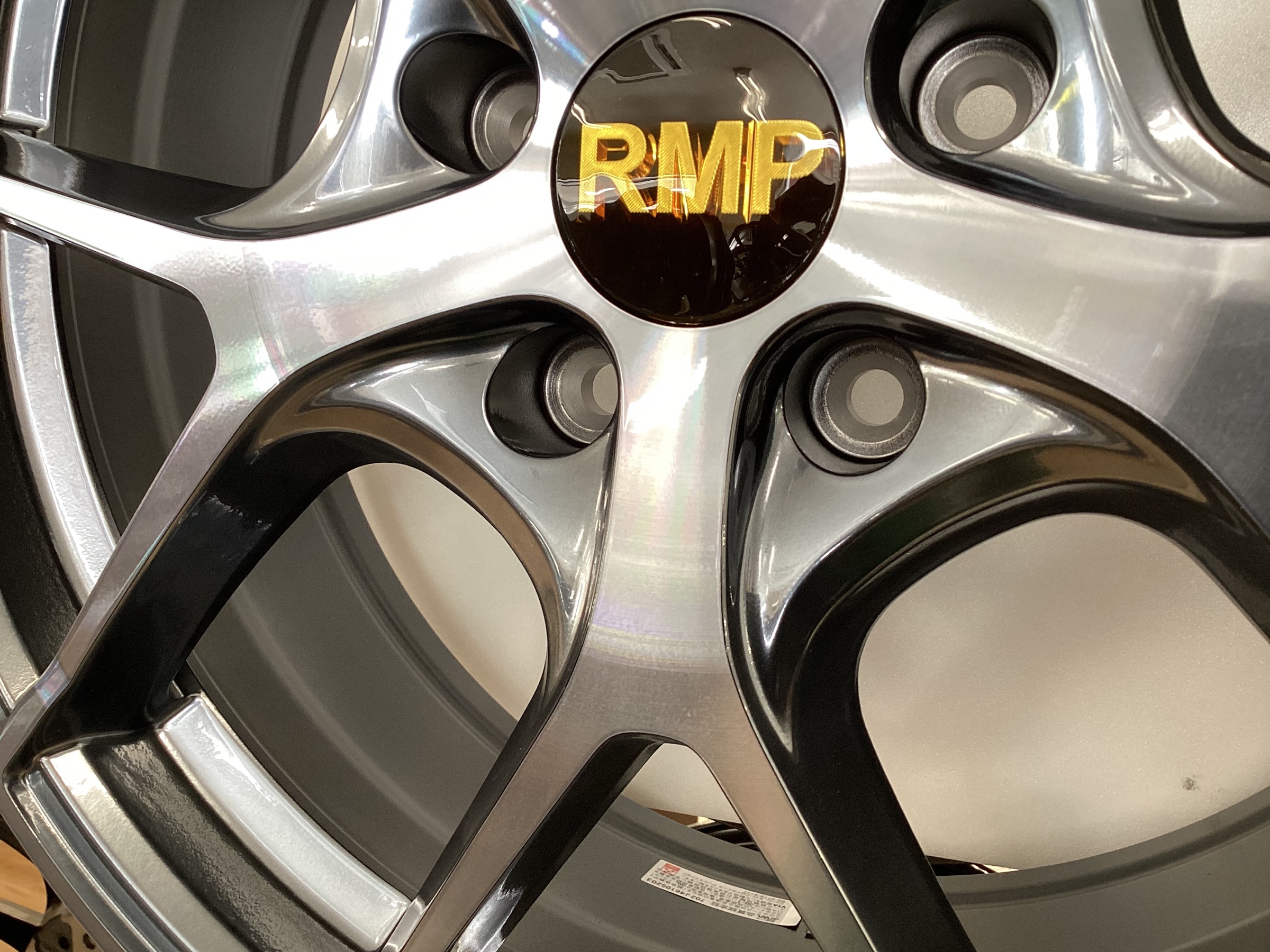 エッジ際立つ新たな黒のカタチ 【RMP-025F Rich Noir】 | 店舗お エッジ際立つ新たな黒のカタチ 【RMP-025F Rich Noir】 | 店舗お