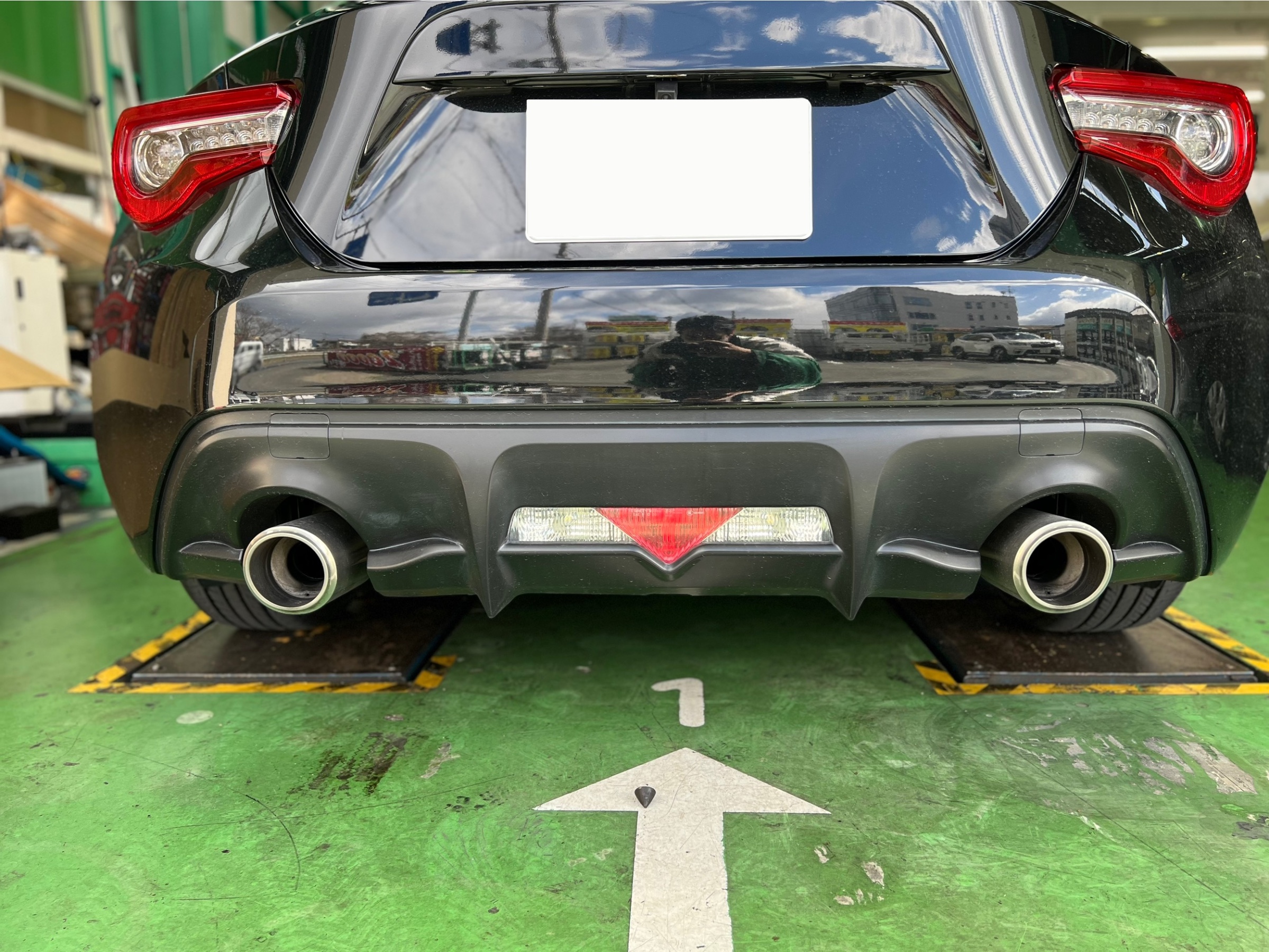 動画あり!!】TOYOTA 86 ZN6 のマフラー交換！ ROSSO MODELLO