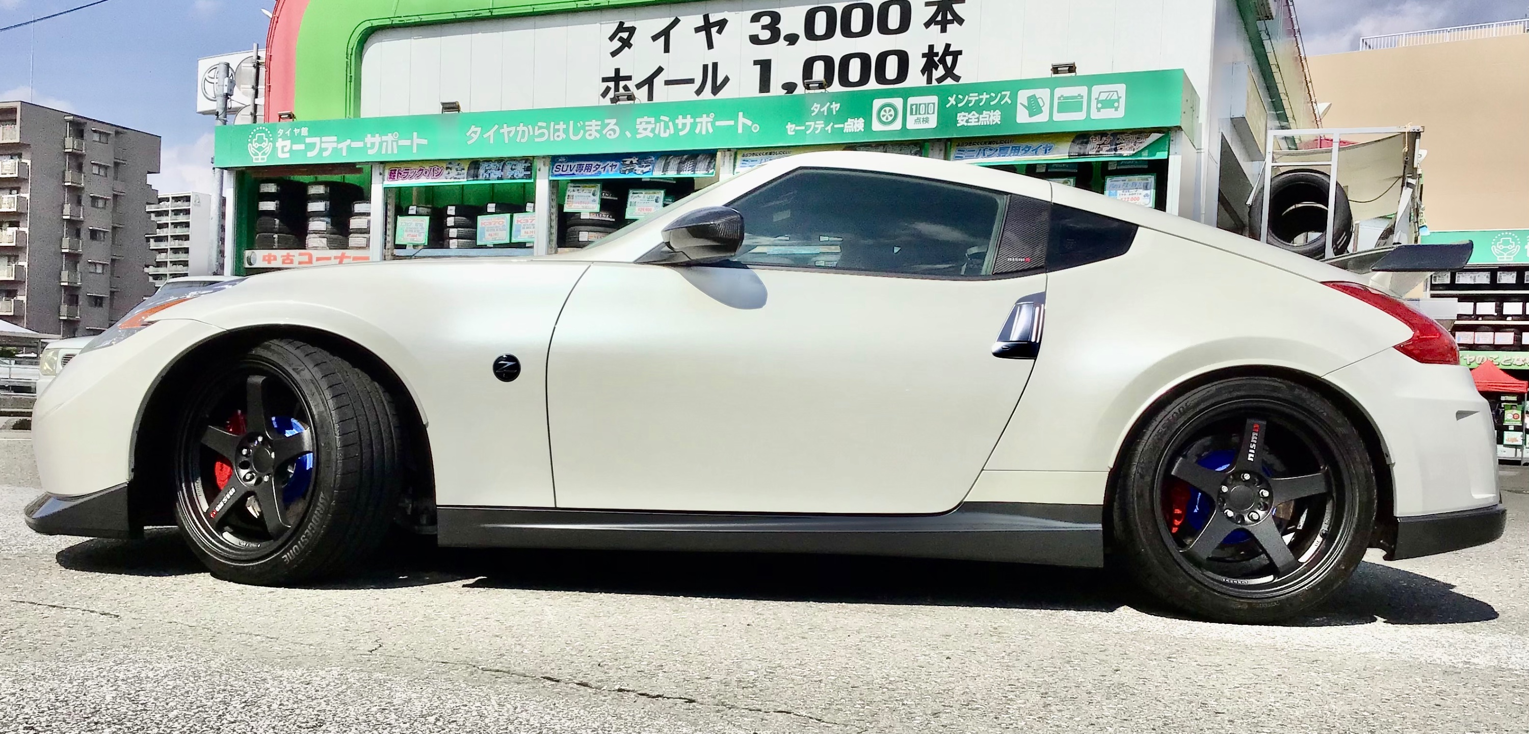 限定ニスモホイールLMGT4 | 店舗おススメ情報 | タイヤ館 高知