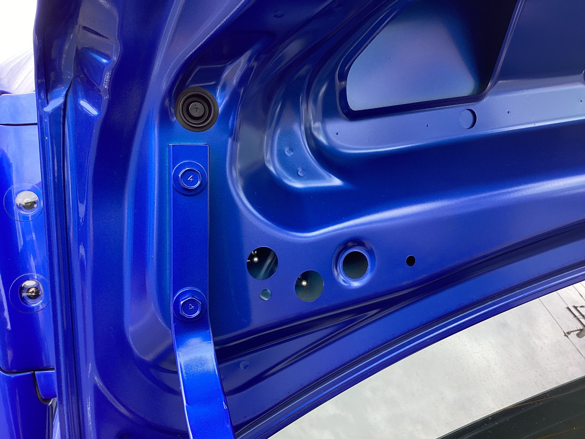 スバル・WRX STI(VAB)〜GTウィング取り付け(VARIS GT-WING Euro