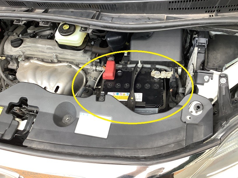 トヨタ　ヴェルファイア　バッテリー交換　80D23L