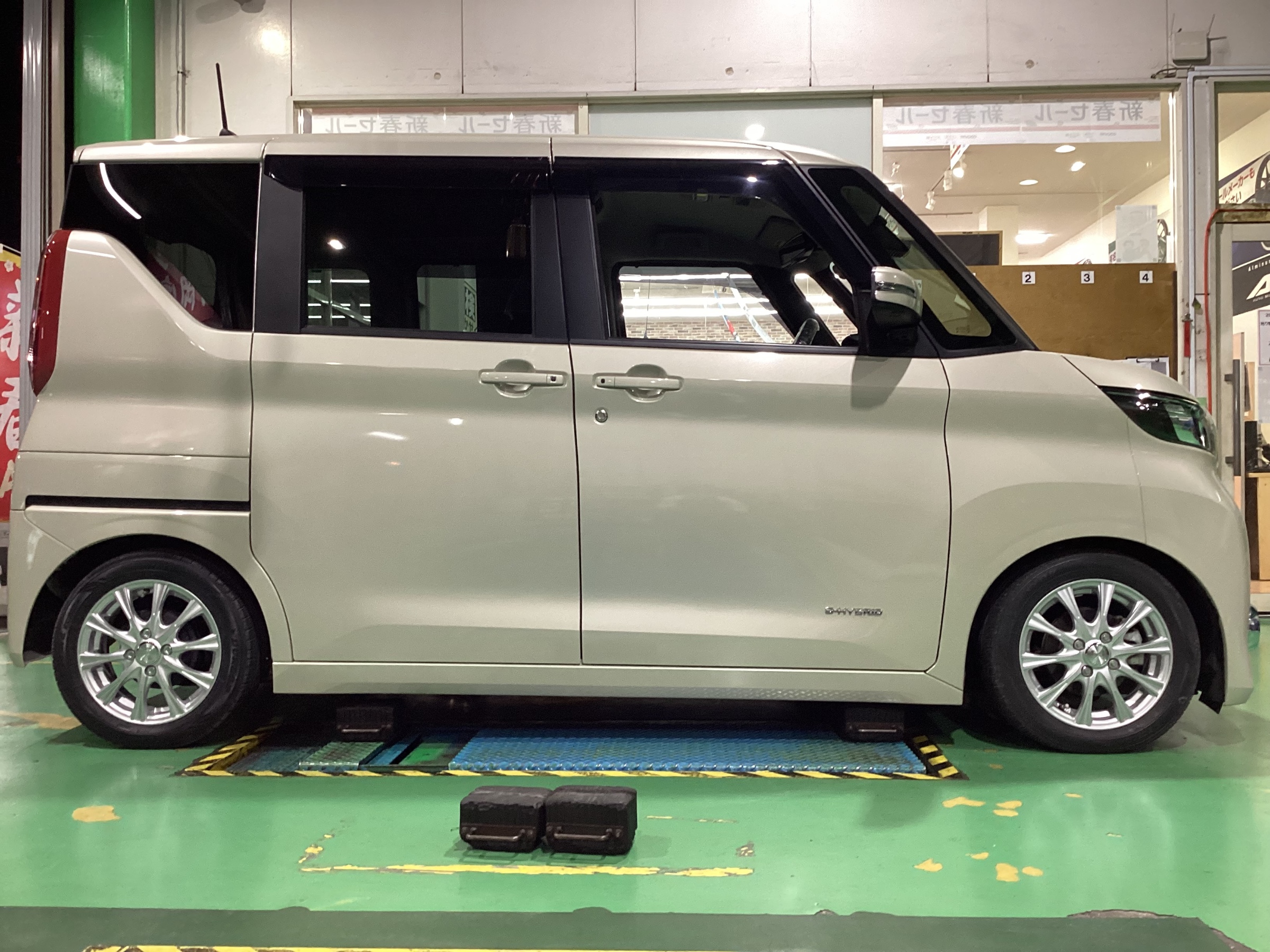 新型　日産　ルークス　ホイール 日産：ルークス [ ROOX ] 軽自動車 | 外観・デザイン | 外装