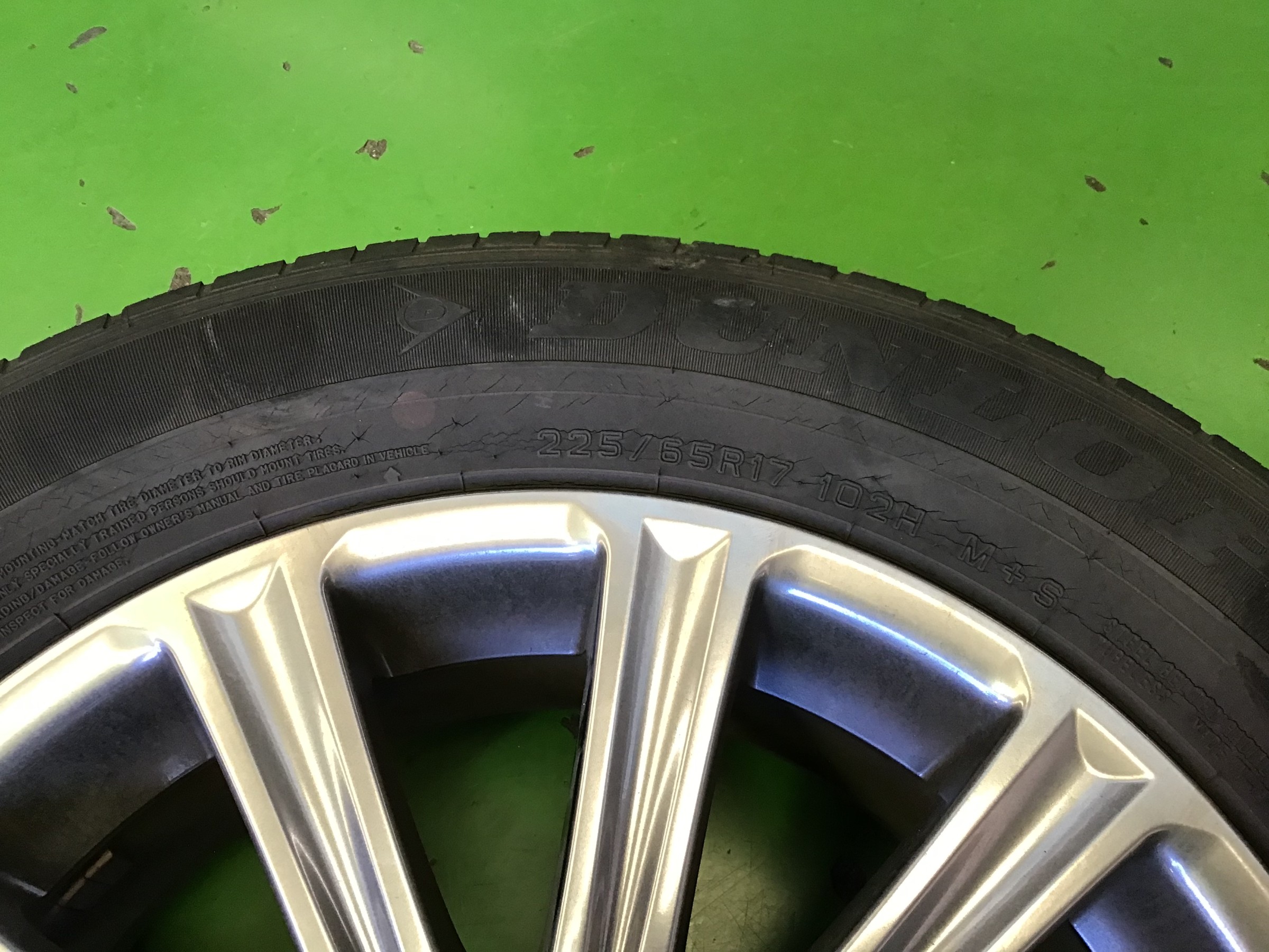 レクサス・NX】225/65R17 102H ALENZA LX100へ交換です☆ | 店舗お