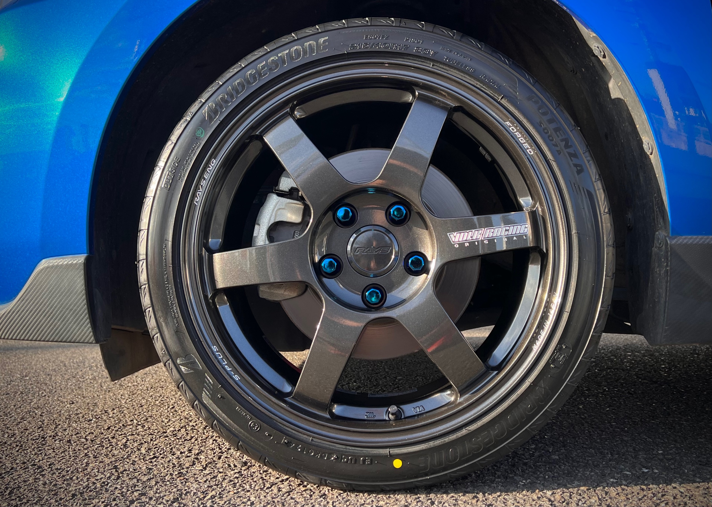 スズキ スイフトスポーツ / RAYS TE37 SAGA S-plus 装着