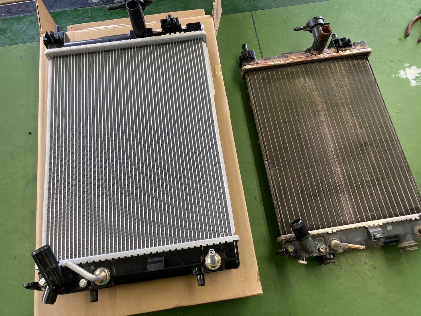 ミラ ミラココア L275S L285S L675Ｓ ラジエーター AT CVTノンターボ用 社外新品 KOYO製 コーヨーラド KOYO 複数有 要問い合わせ ミラ（ダイハツ） ミラ ミラココア L275S L285S L675Ｓ ラジエーター AT CVTノンターボ用 社外新品 KOYO製 コーヨーラド  KOYO 複数有 要問い合わせ : クールジャパン - 通販 - Yahoo!ショッピング KOYORAD ラジエーター ミラ  16400-97212-000 18ヶ月保証 15時まで当日出荷