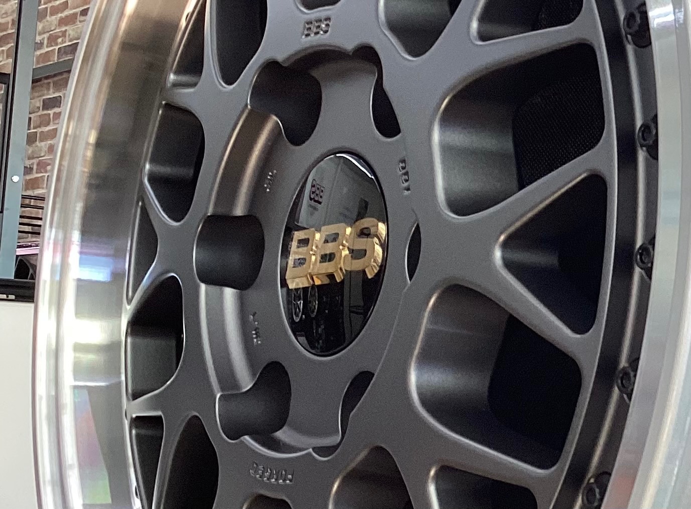 BBSホイール　RT-X 001 17x65 6/139.7 38MG