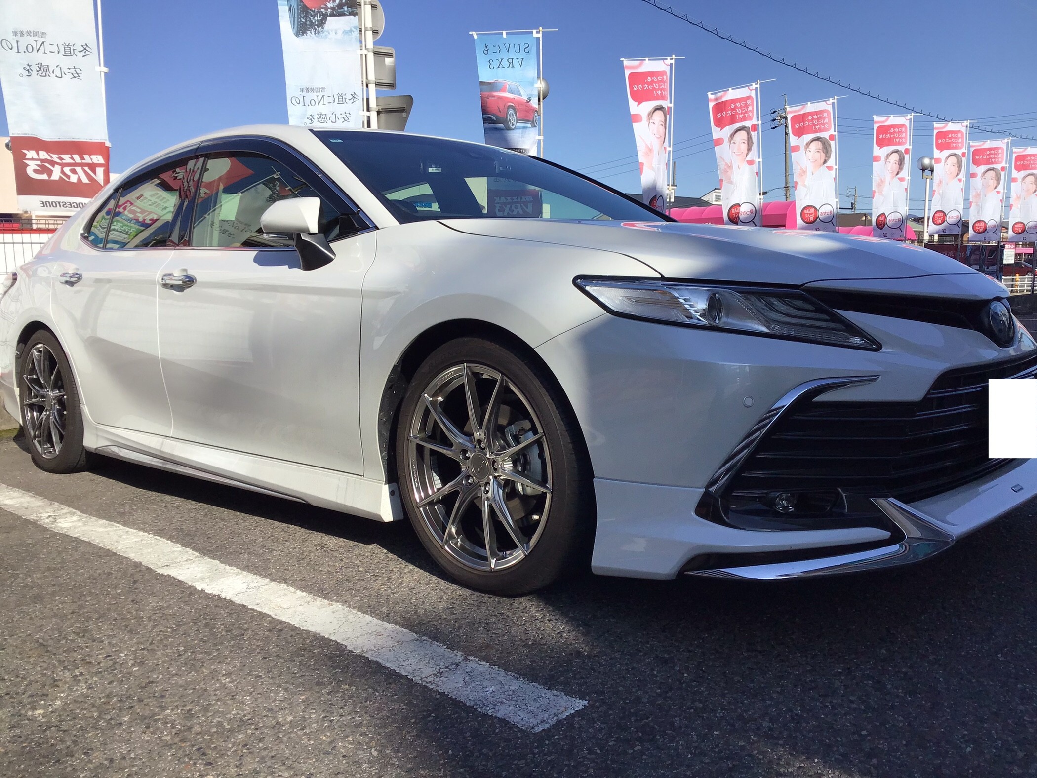 トヨタ・カムリHV】ウェッズ FZ-2+RS☆RダウンサスTi2000交換です