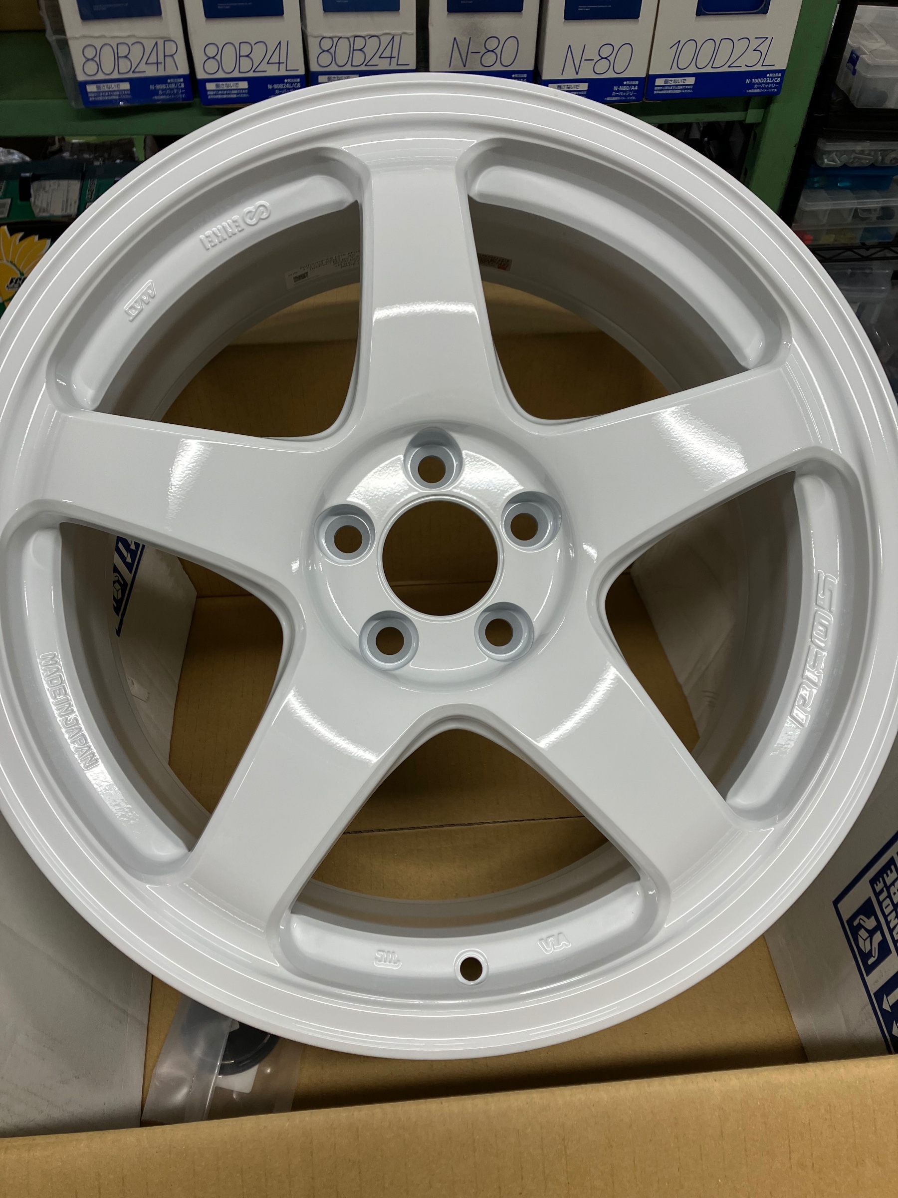 入荷情報！ エンケイPF05 17×7.5 5 100 +45【SOLD】 | 店舗お