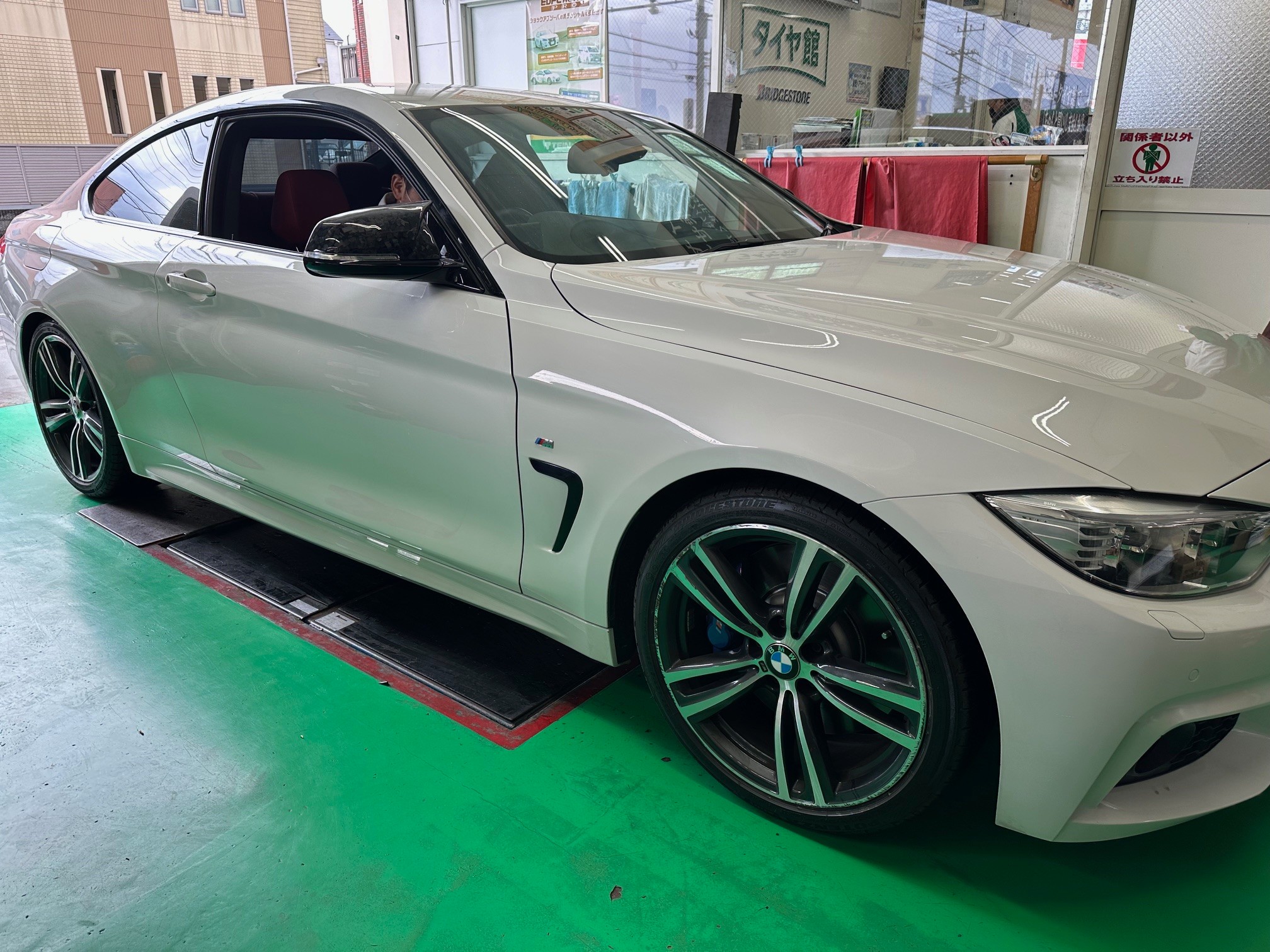 BMW 4シリーズ KW車高調 V1 キャンセラー付き 交換 | 店舗お BMW 4シリーズ KW車高調 V1 キャンセラー付き 交換 | 店舗お