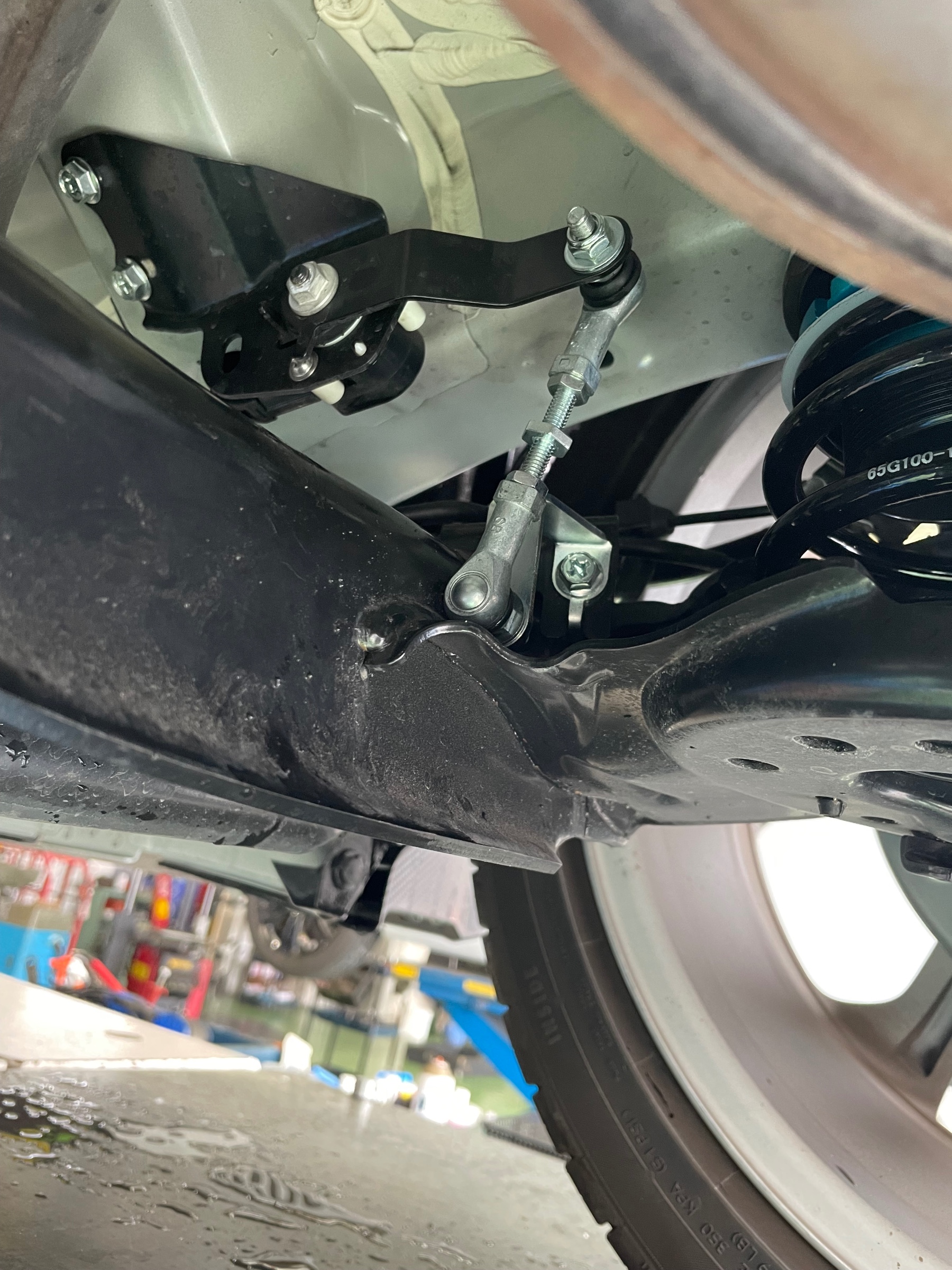 スイフトスポーツ(ZC33S) CUSCO Street Zero A 装着 | 店舗おススメ