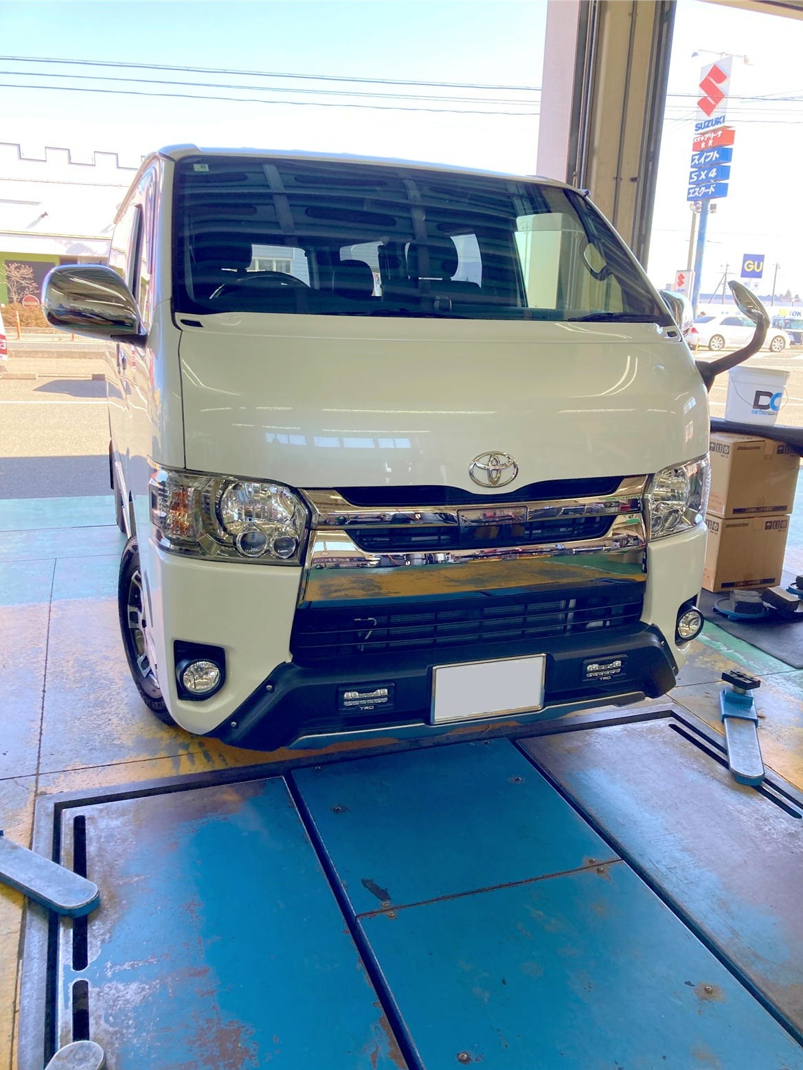 トヨタ ハイエース】スロットルコントローラー取付！ | 店舗お