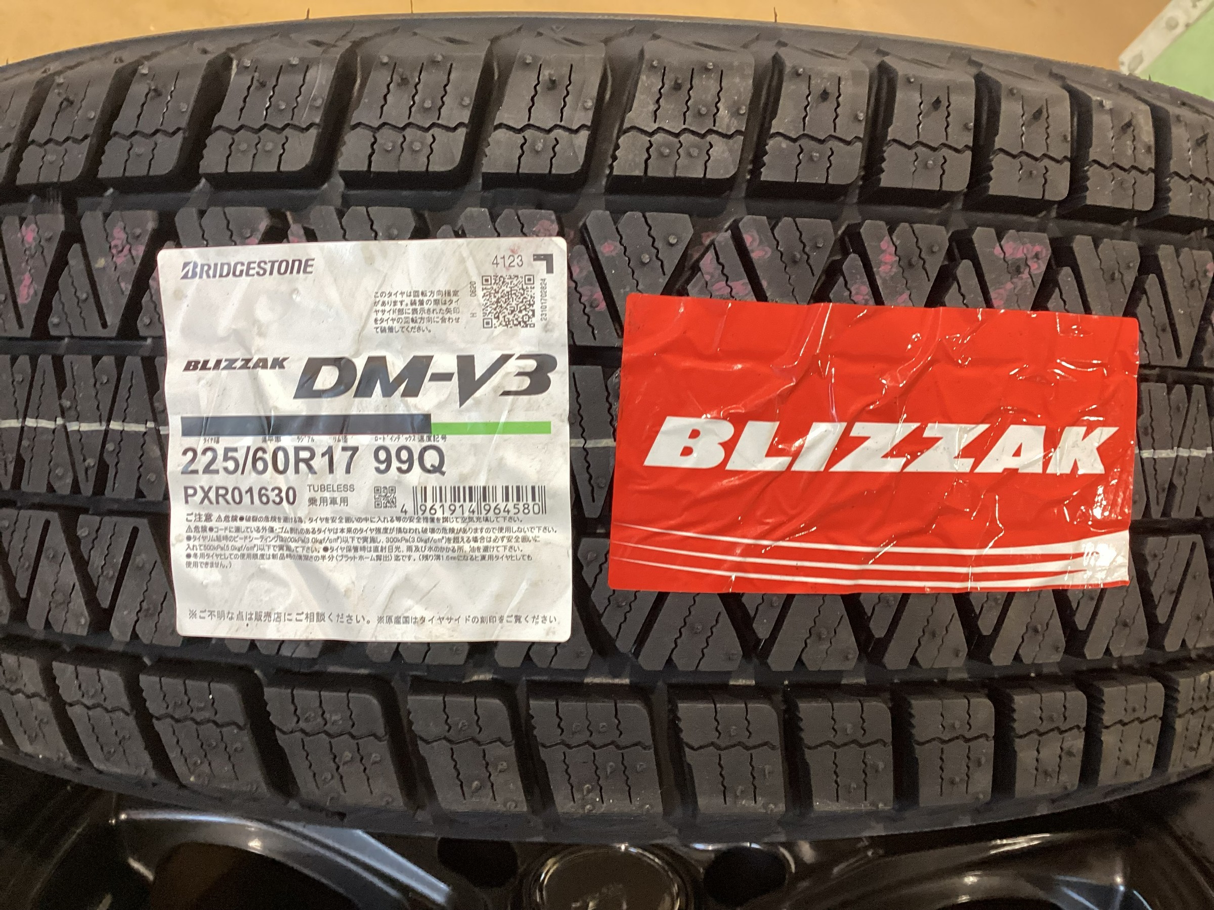 アルファード（30系）スタッドレスタイヤ・ホイール取付 | 店舗お