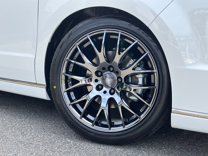 ステップワゴン RP8【 ホイール・足廻りとミニバン専用タイヤで ステップワゴン RP8【 ホイール・足廻りとミニバン専用タイヤで