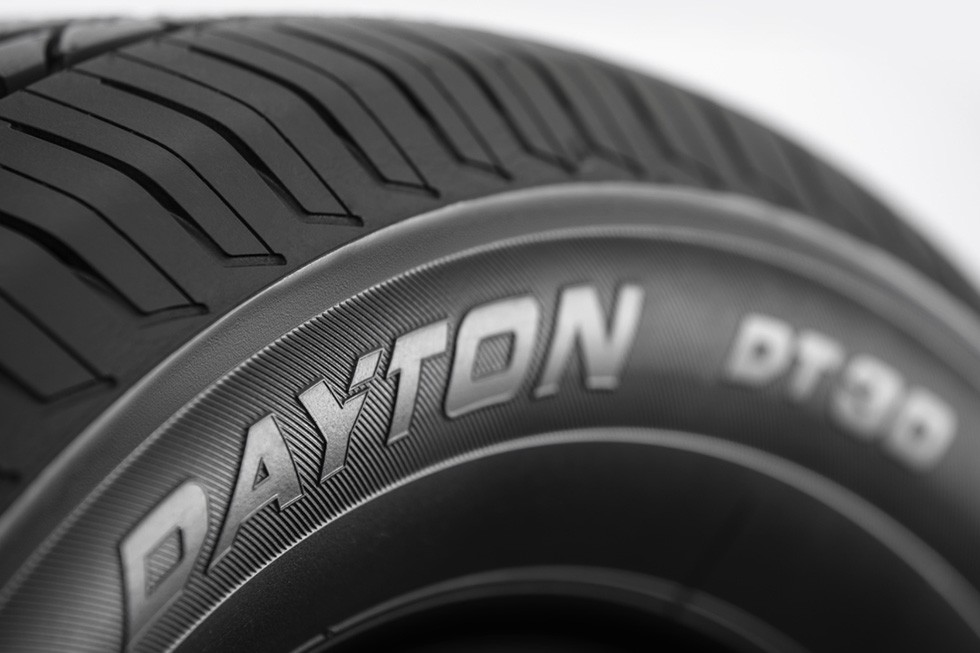 Amazon.co.jp: 【交換作業料込み】DAYTON(デイトン)195/65R15 91S 4本セット  ブリヂストン工場製品｜タイヤ館・コクピット 交換取付作業 1台分セット : 車＆バイク