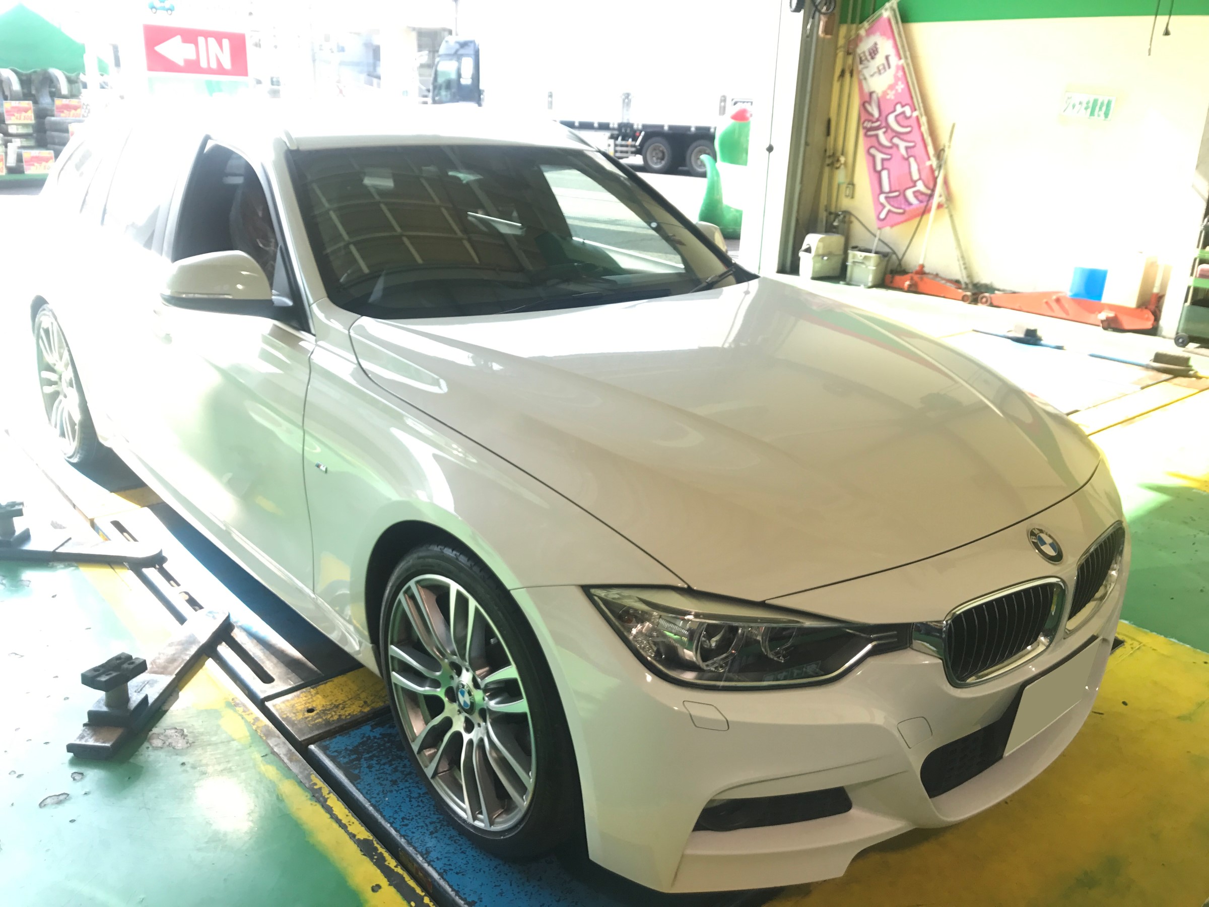 ｂｍｗ ３２０ｄ ｆ31 ｍスポーツ タイヤ交換 Bmw 3シリーズ タイヤ ランフラットタイヤ取扱 スタッフ日記 タイヤ館 １２２鳩ヶ谷 タイヤからはじまる トータルカーメンテナンス タイヤ館グループ