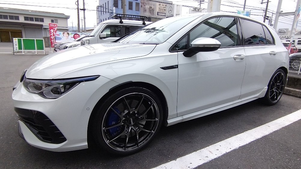 【VW Golf R】レイズ ボルクレーシングG025 取付け | 店舗おススメ情報 | タイヤ館 たわらもと（奈良県）