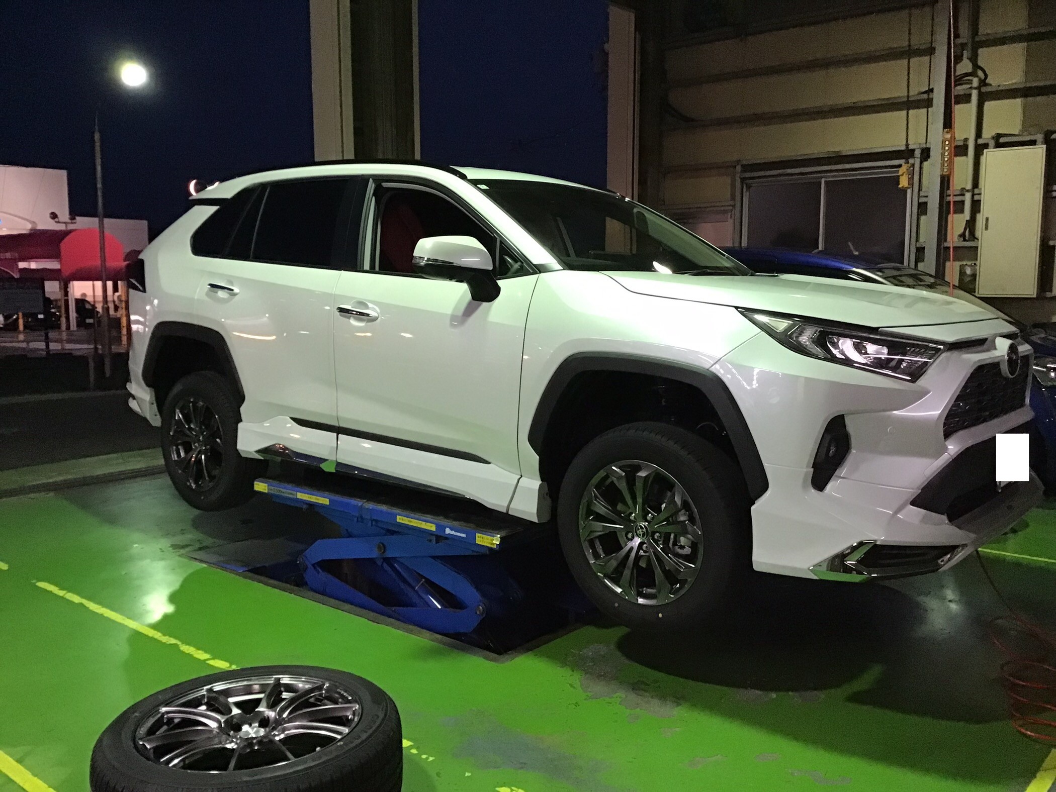 Weds sport ウェッズスポーツ ホイール　タイヤ　RAV4 20インチ RAV4に[weds SPORT SA20R] 装着致しました！ | 店舗おススメ情報