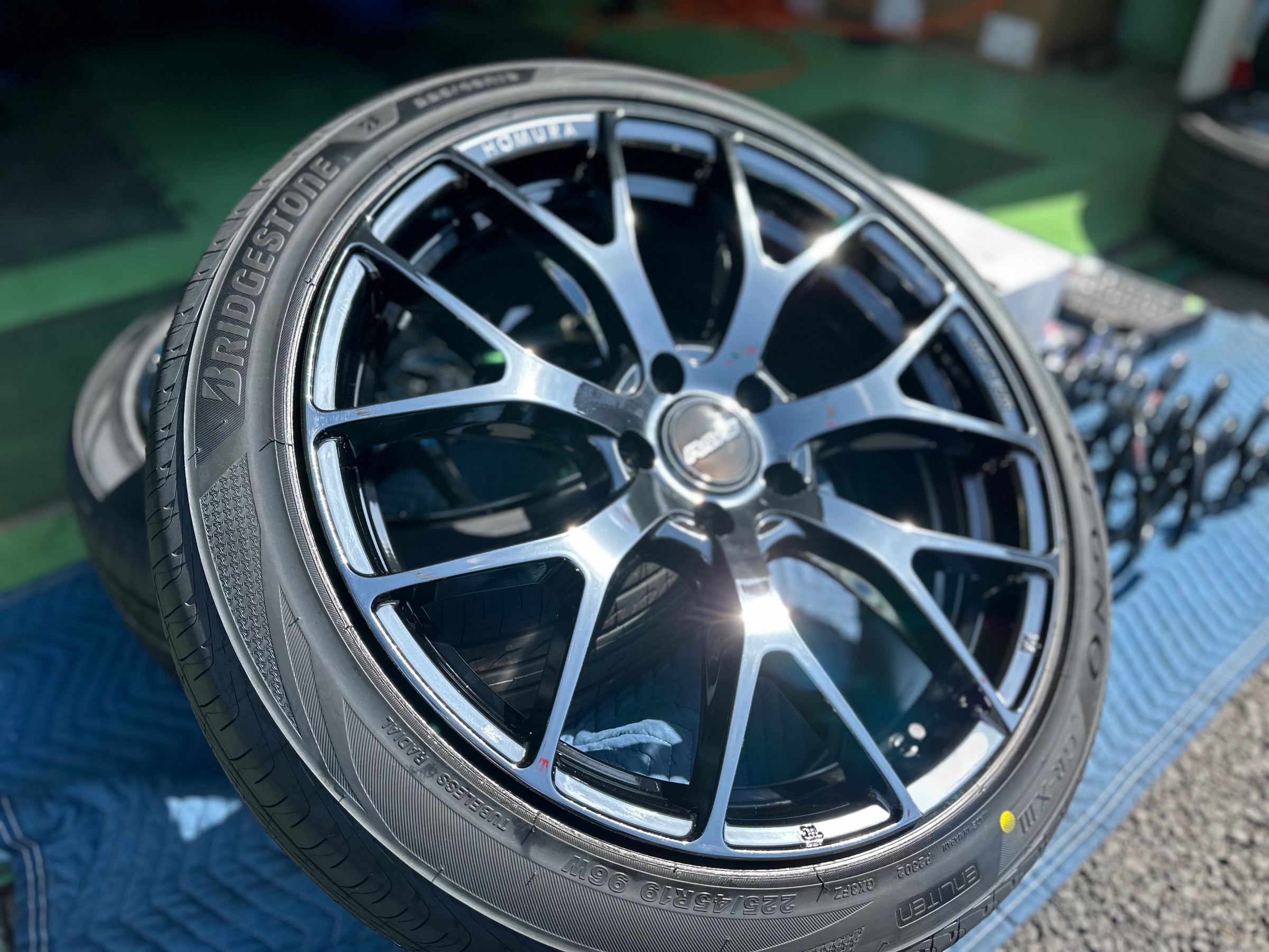 トヨタ・プリウス・MXWH60】19インチホイールセット＆ダウンサス取付