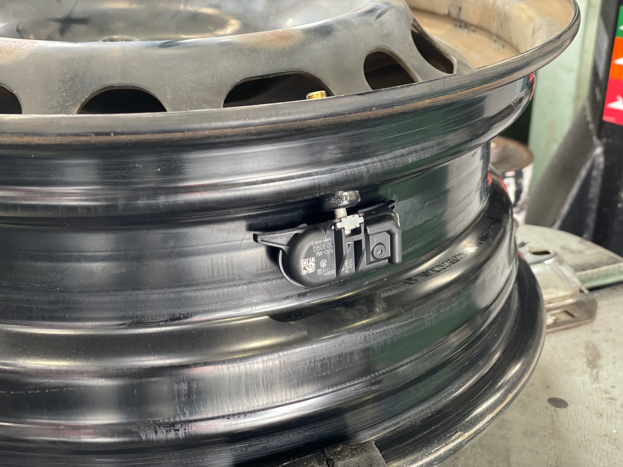 タイヤ空気圧モニタリングシステム TPMS B-11