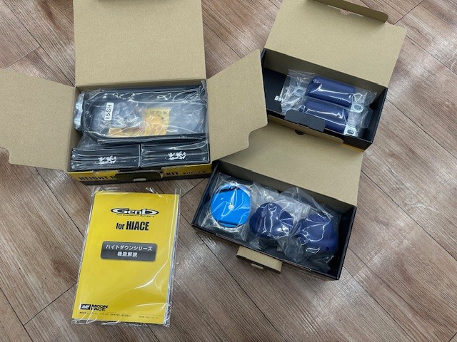 トヨタ ハイエース 玄武ローダウンブロック 取付 | 店舗おススメ
